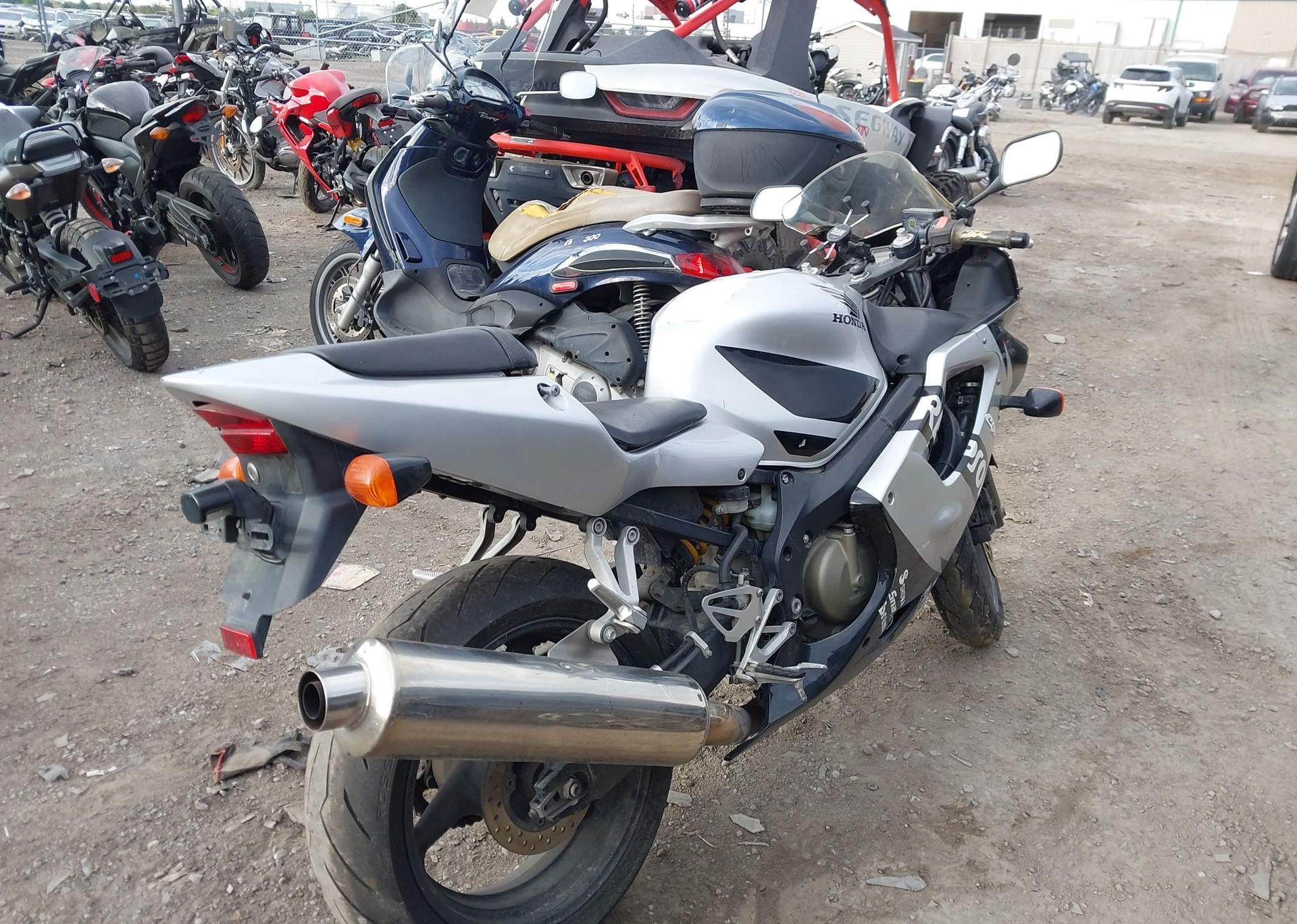 2001 HONDA CBR600 F4