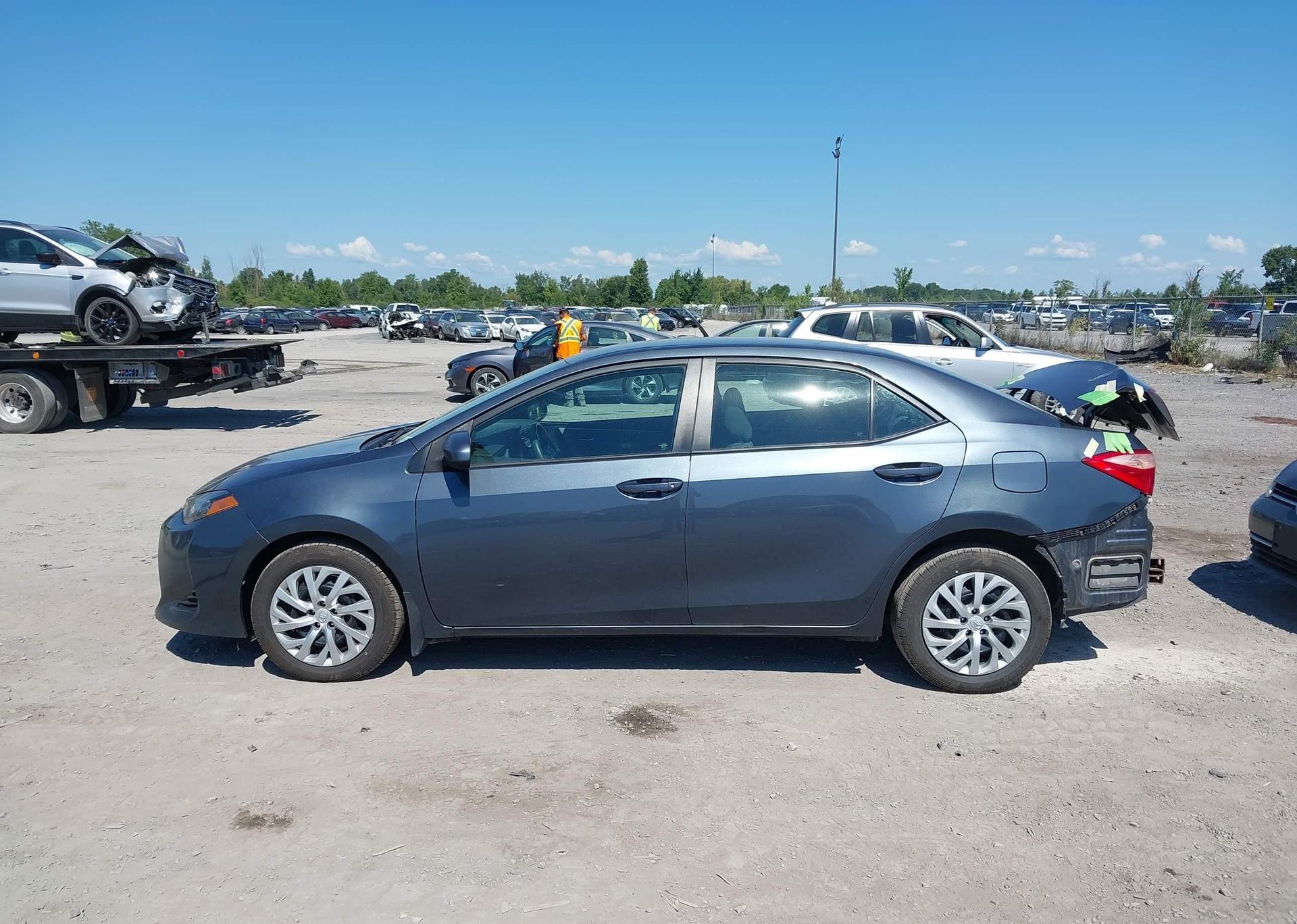 2017 TOYOTA COROLLA LE