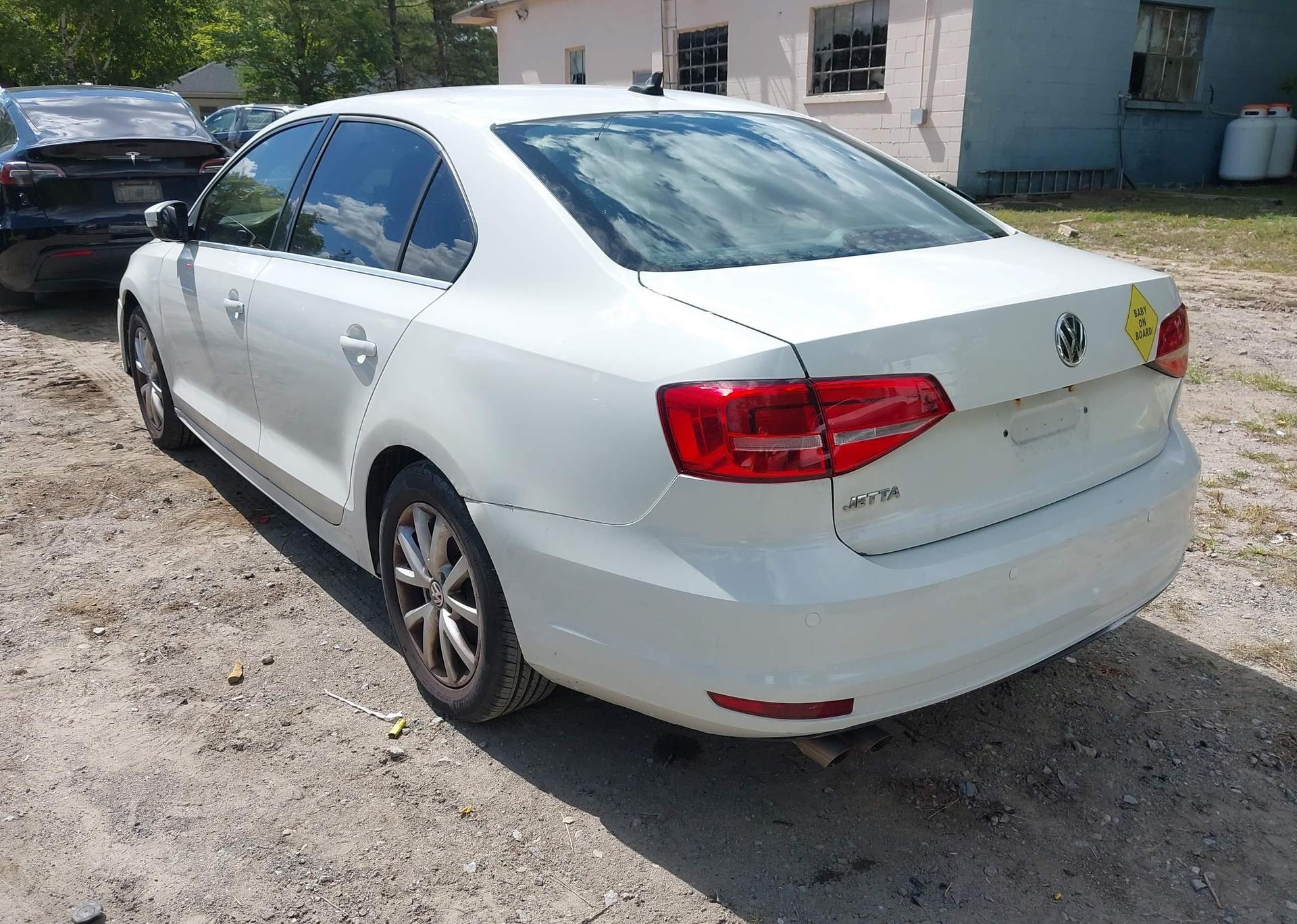 2015 VOLKSWAGEN JETTA 2.0L TRENDLINE