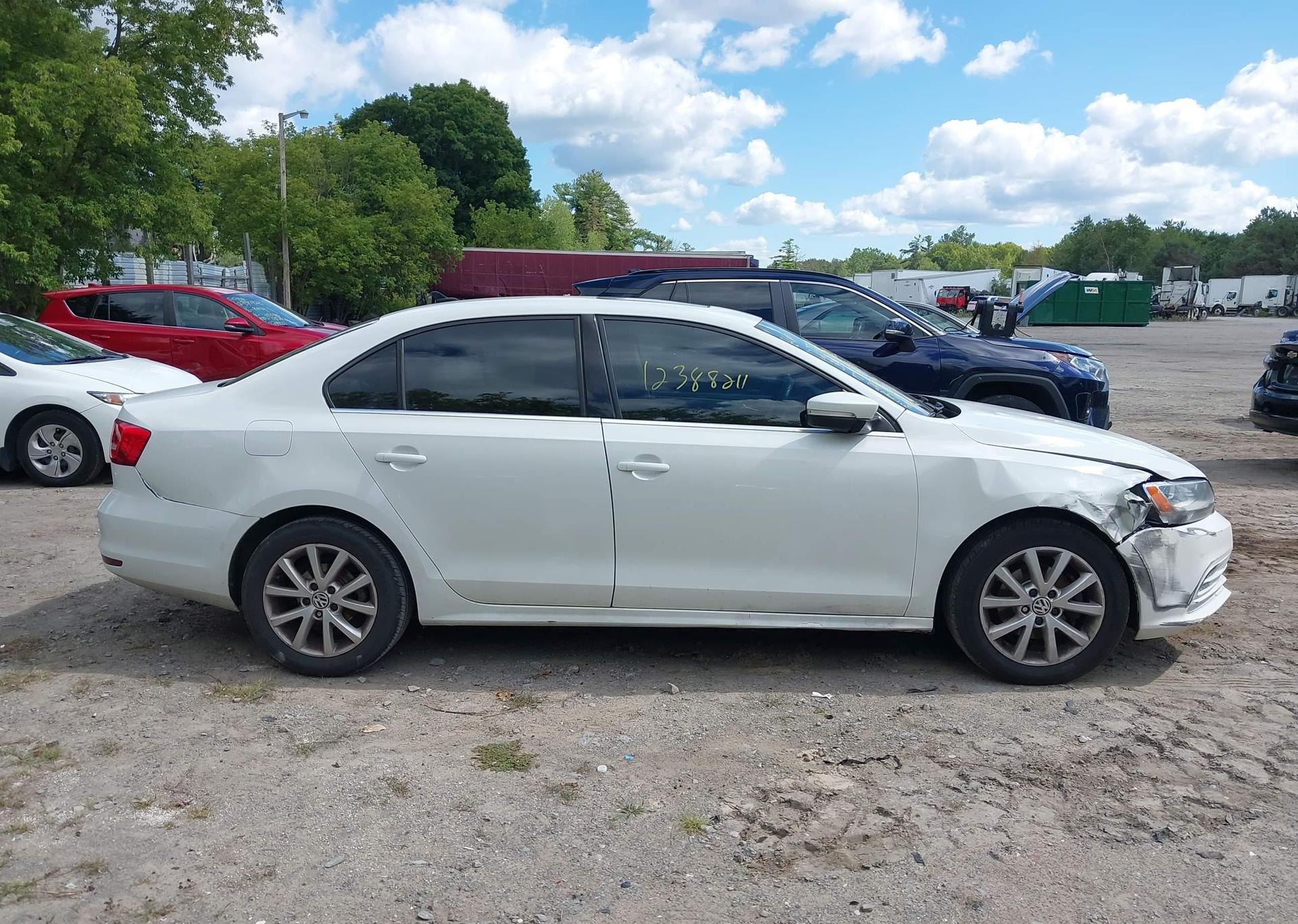 2015 VOLKSWAGEN JETTA 2.0L TRENDLINE