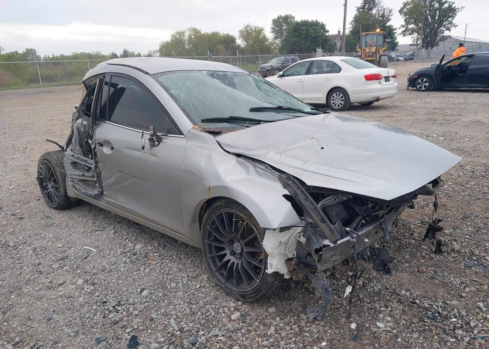 2014 MAZDA 3 TOURING