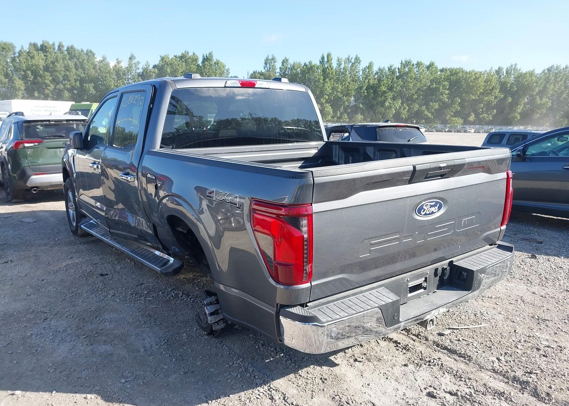 2025 FORD F150 XLT