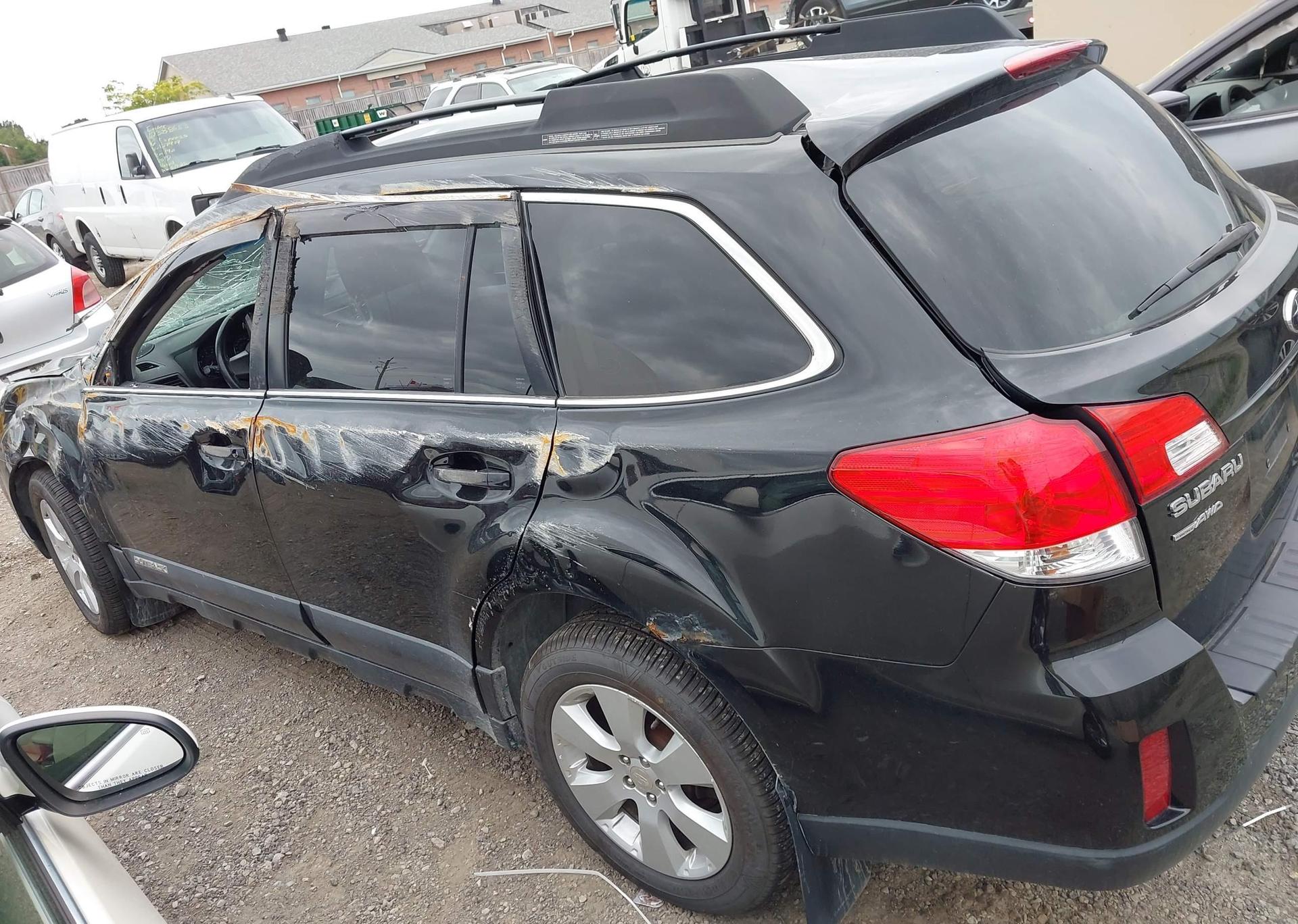 2011 SUBARU OUTBACK 2.5I PREMIUM