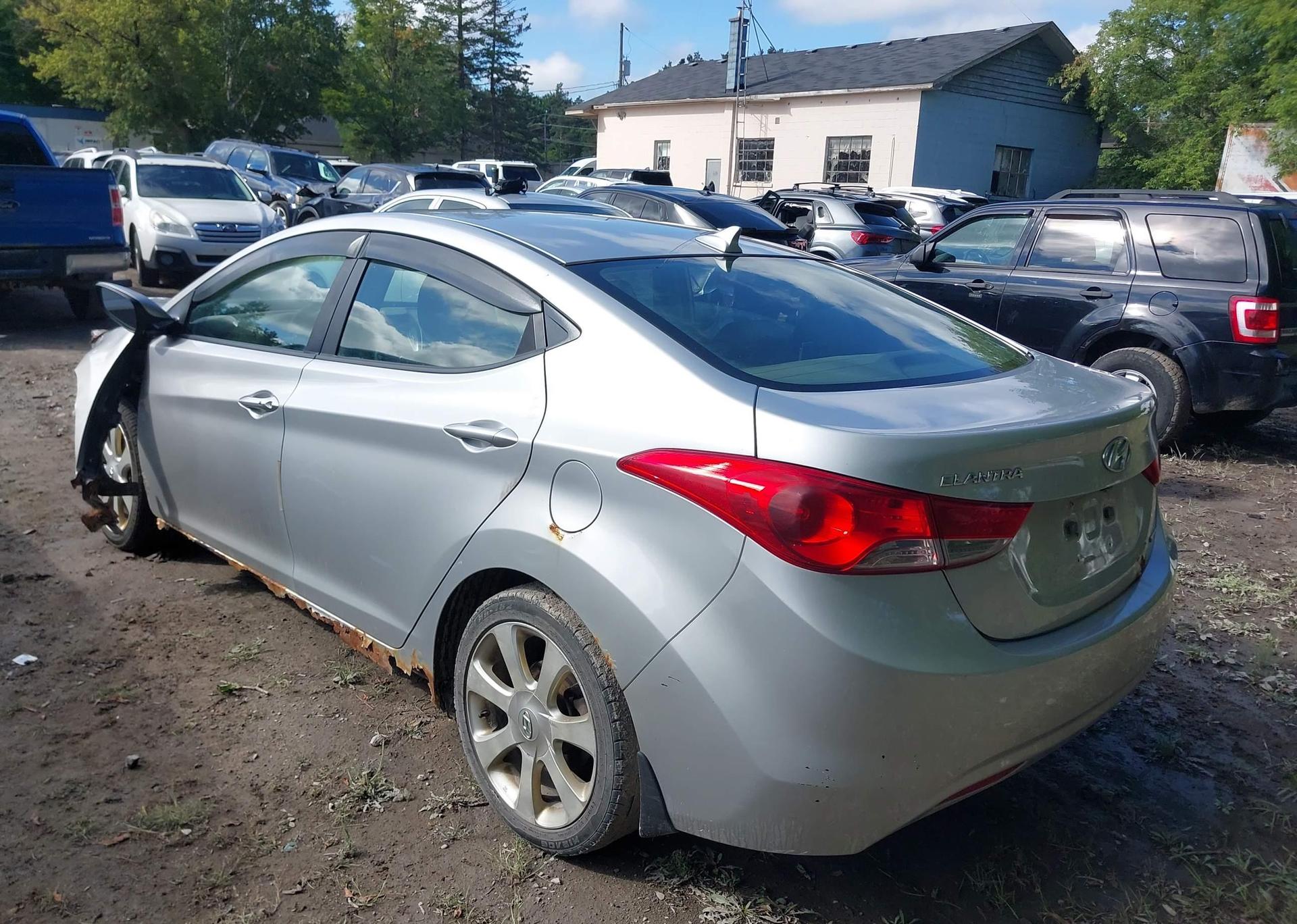 2011 HYUNDAI ELANTRA GLS