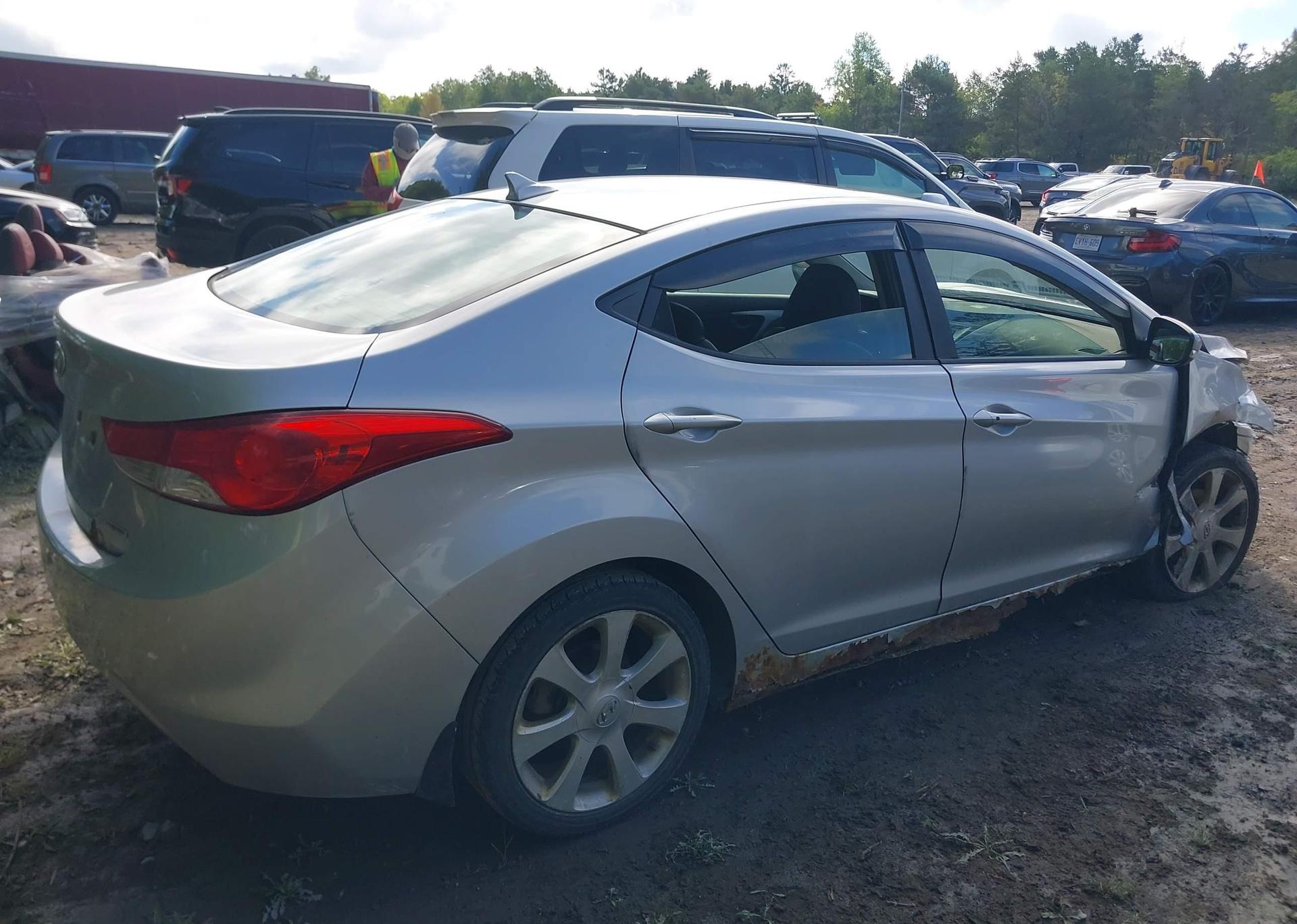2011 HYUNDAI ELANTRA GLS
