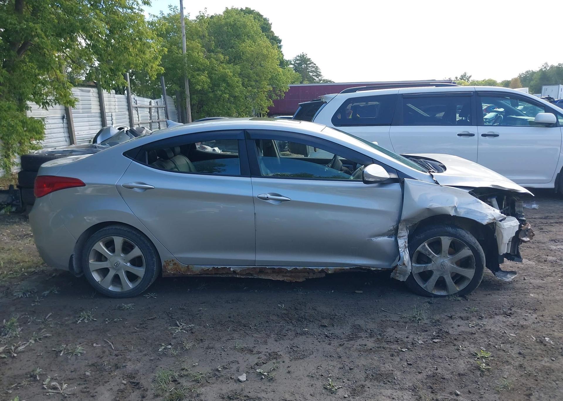 2011 HYUNDAI ELANTRA GLS