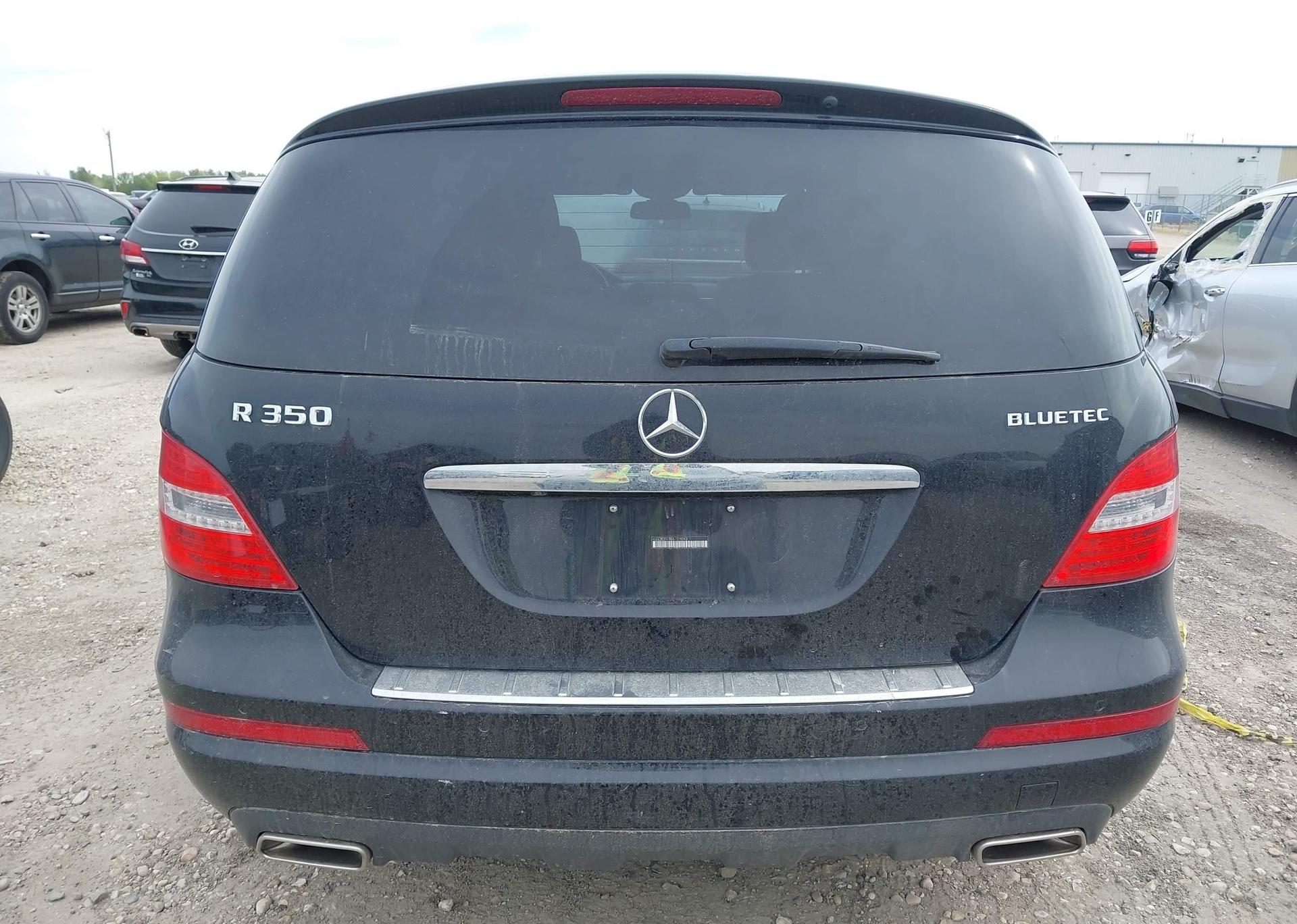 2011 MERCEDES-BENZ R 350 BLUETEC