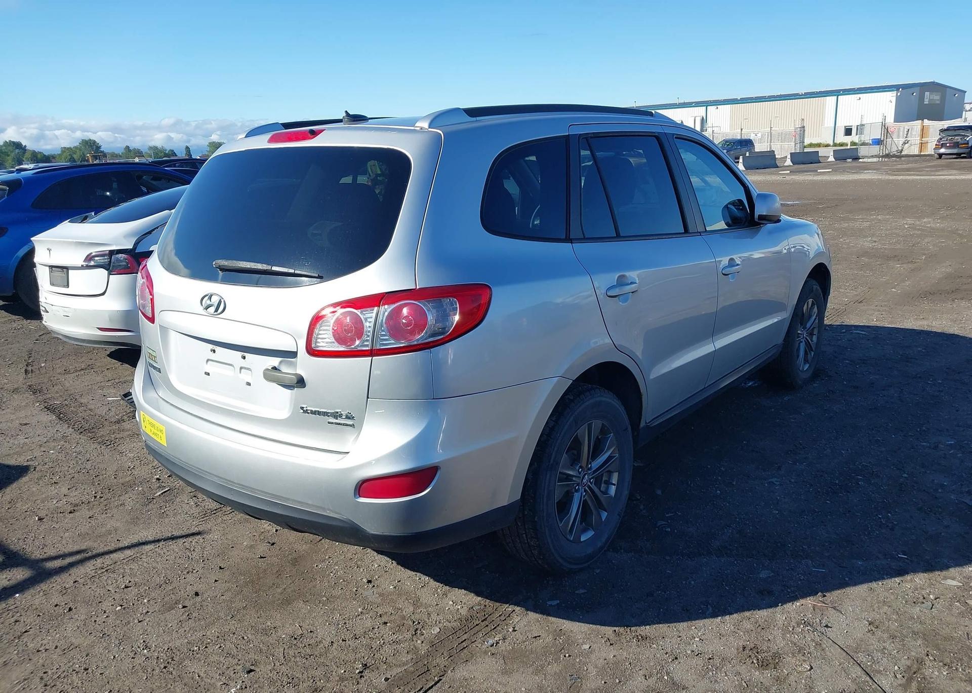 2011 HYUNDAI SANTA FE GLS