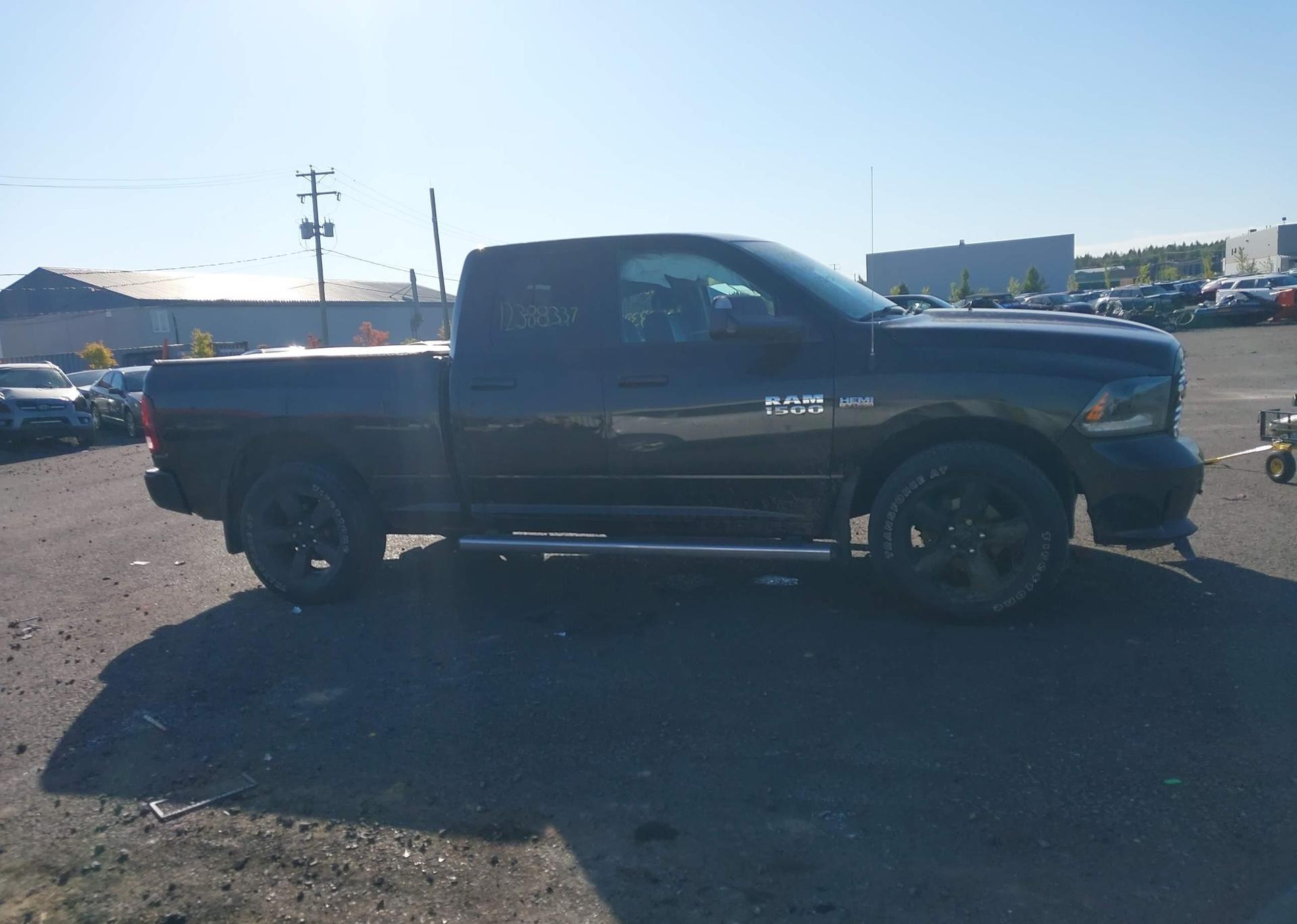 2015 RAM 1500 SPORT