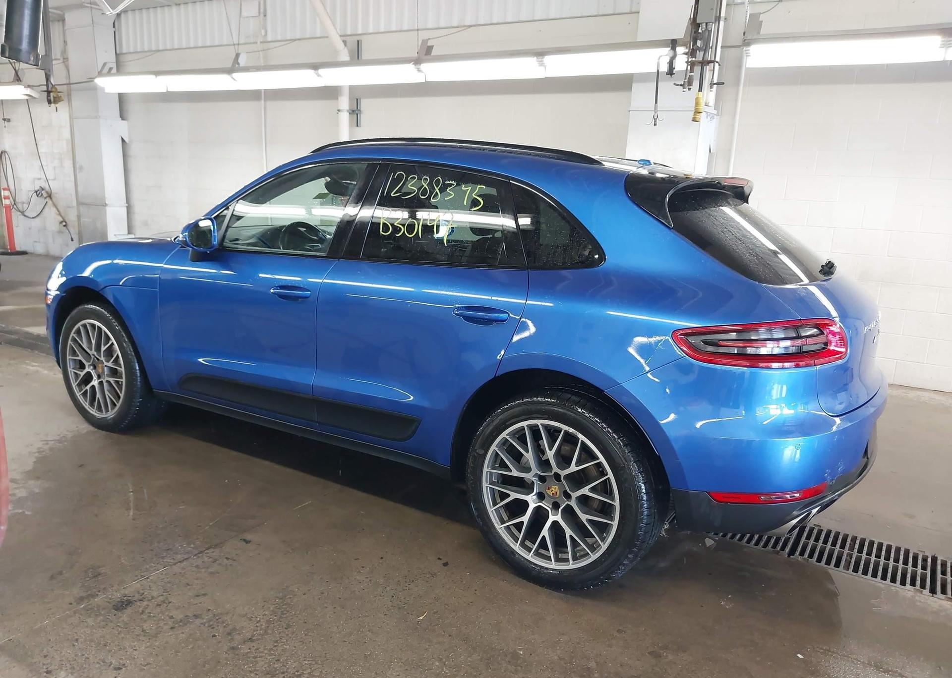 2018 PORSCHE MACAN S