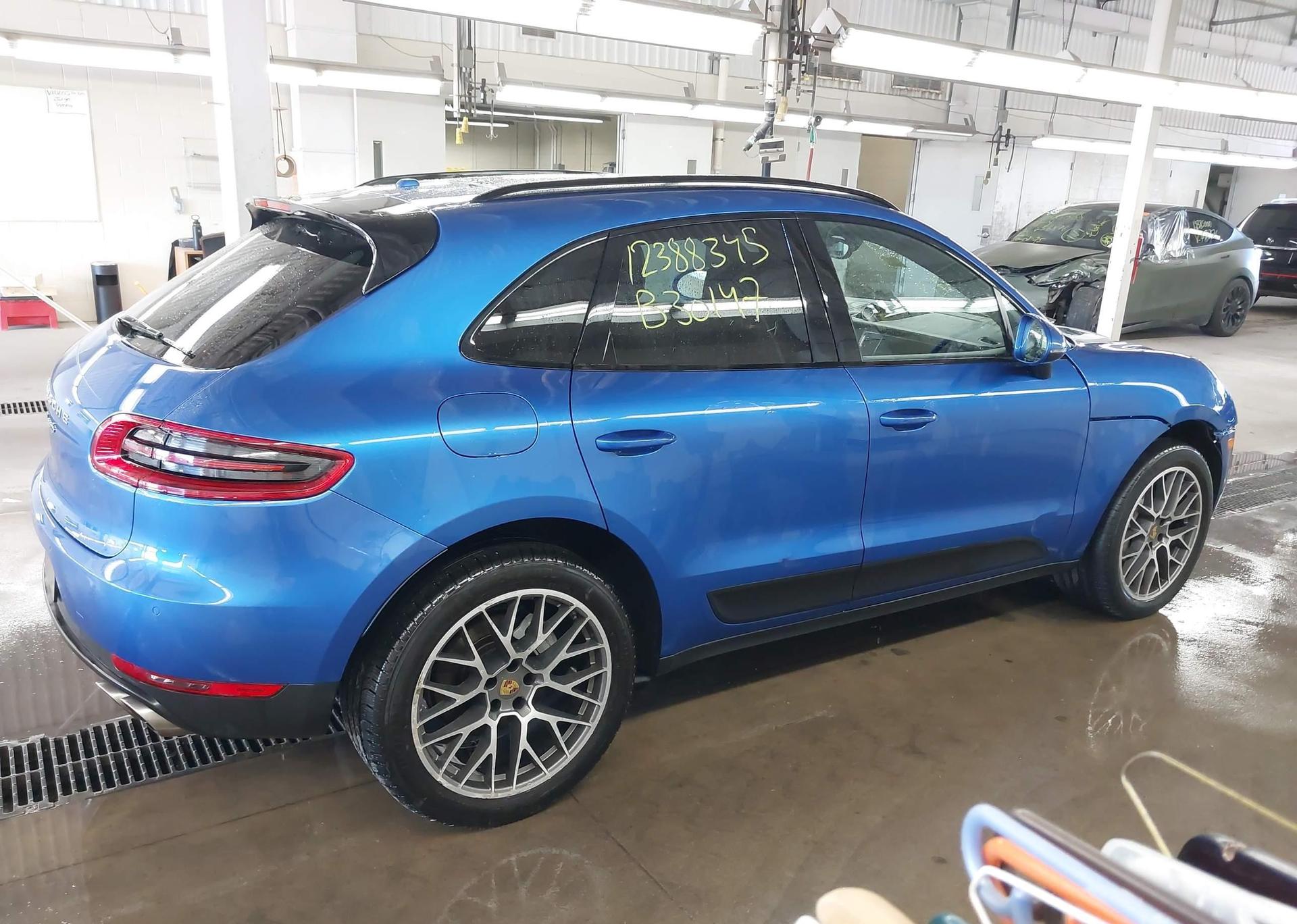 2018 PORSCHE MACAN S