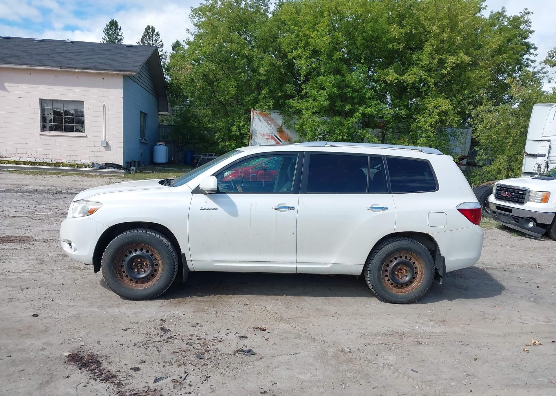 2010 TOYOTA HIGHLANDER LIMITED