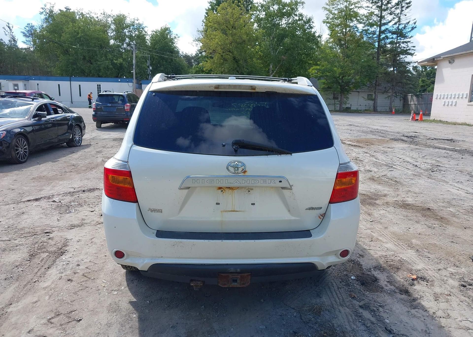 2010 TOYOTA HIGHLANDER LIMITED