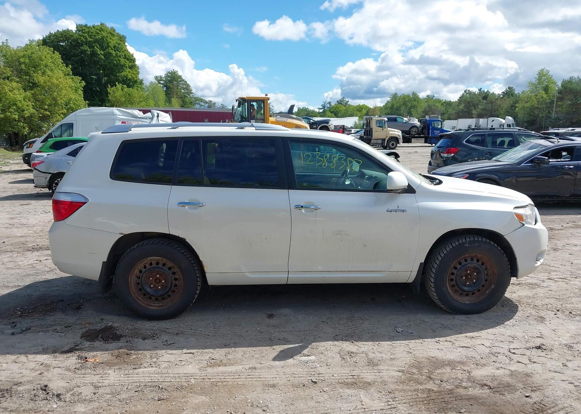 2010 TOYOTA HIGHLANDER LIMITED