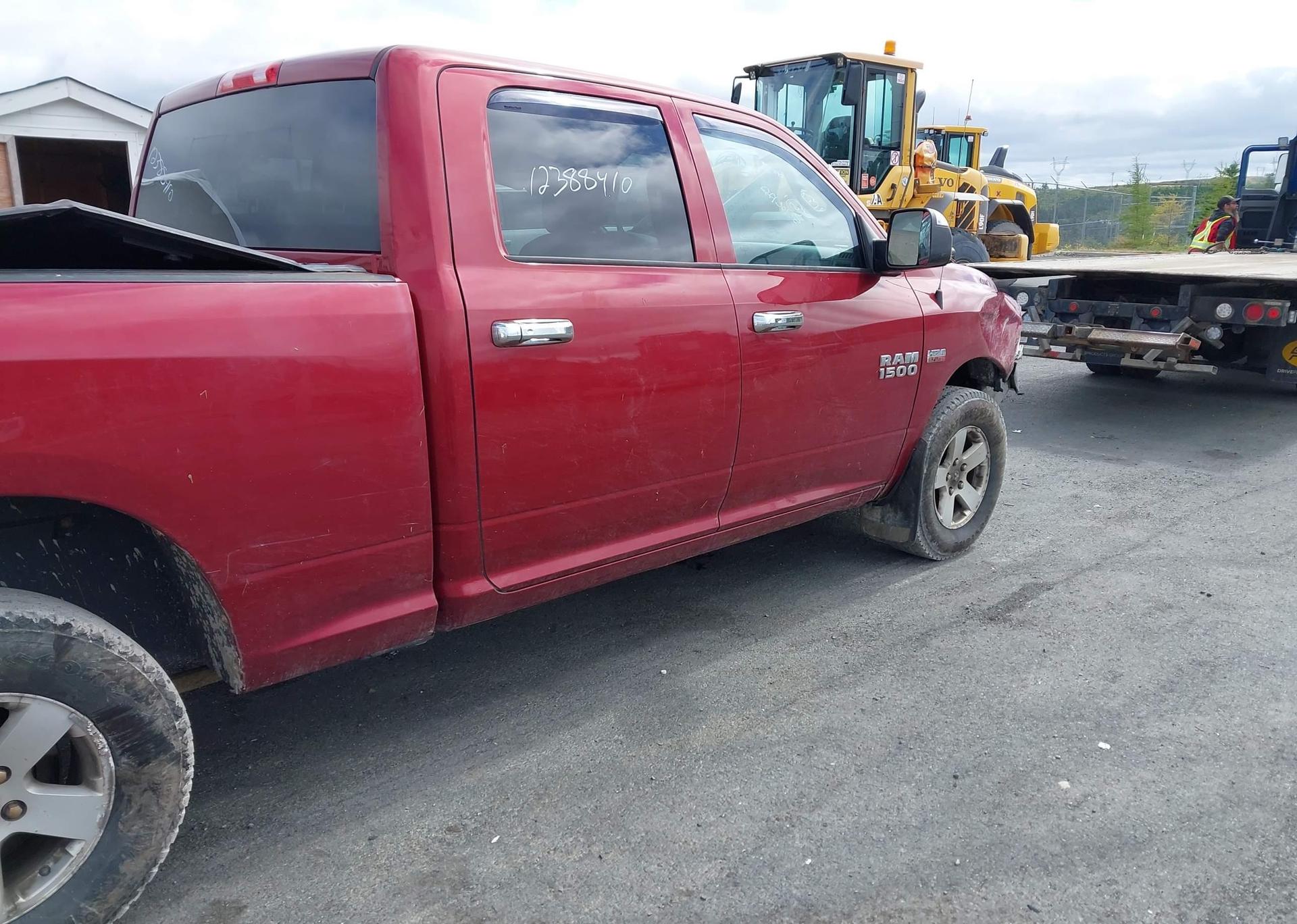 2015 RAM 1500 ST