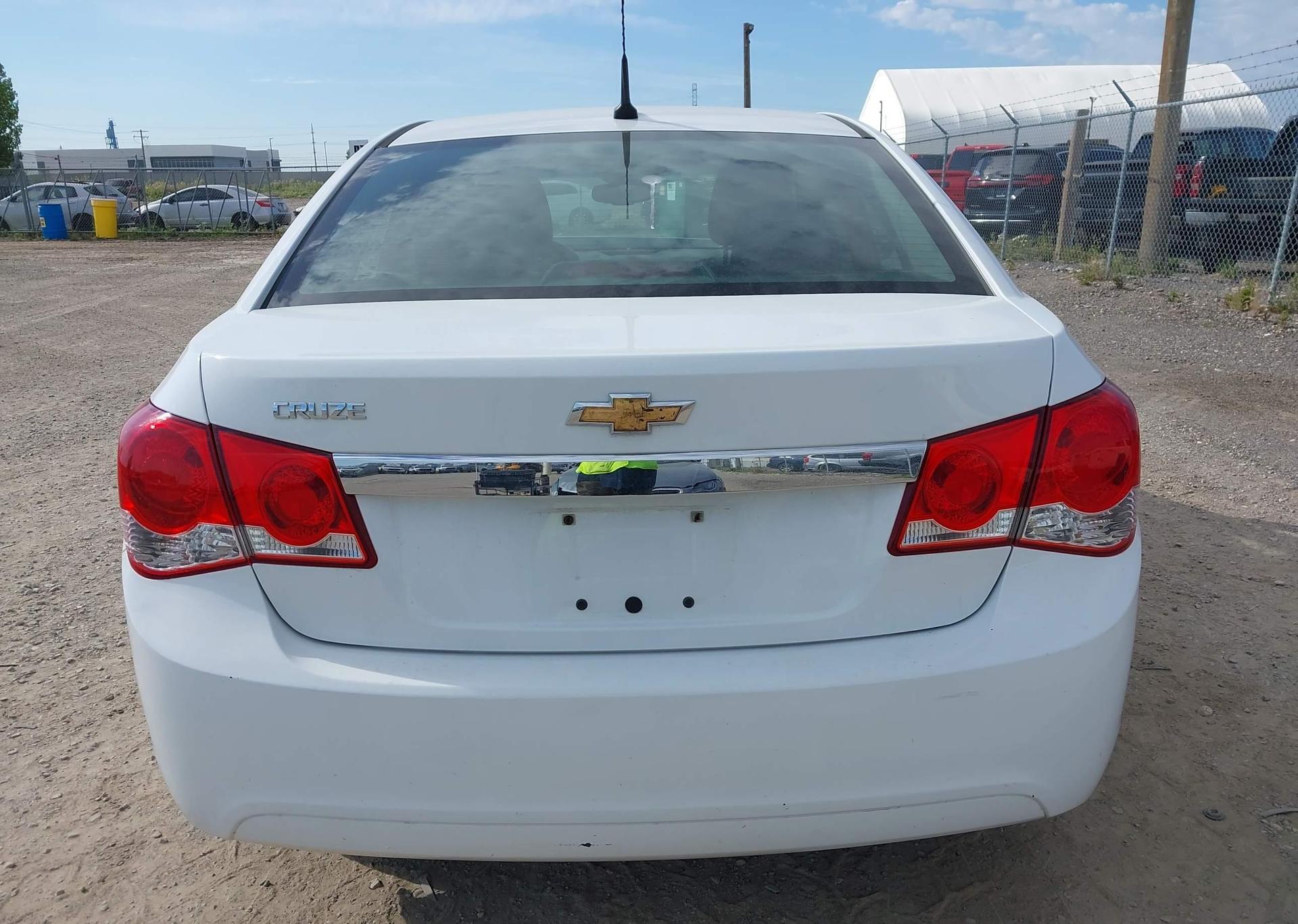 2014 CHEVROLET CRUZE LS