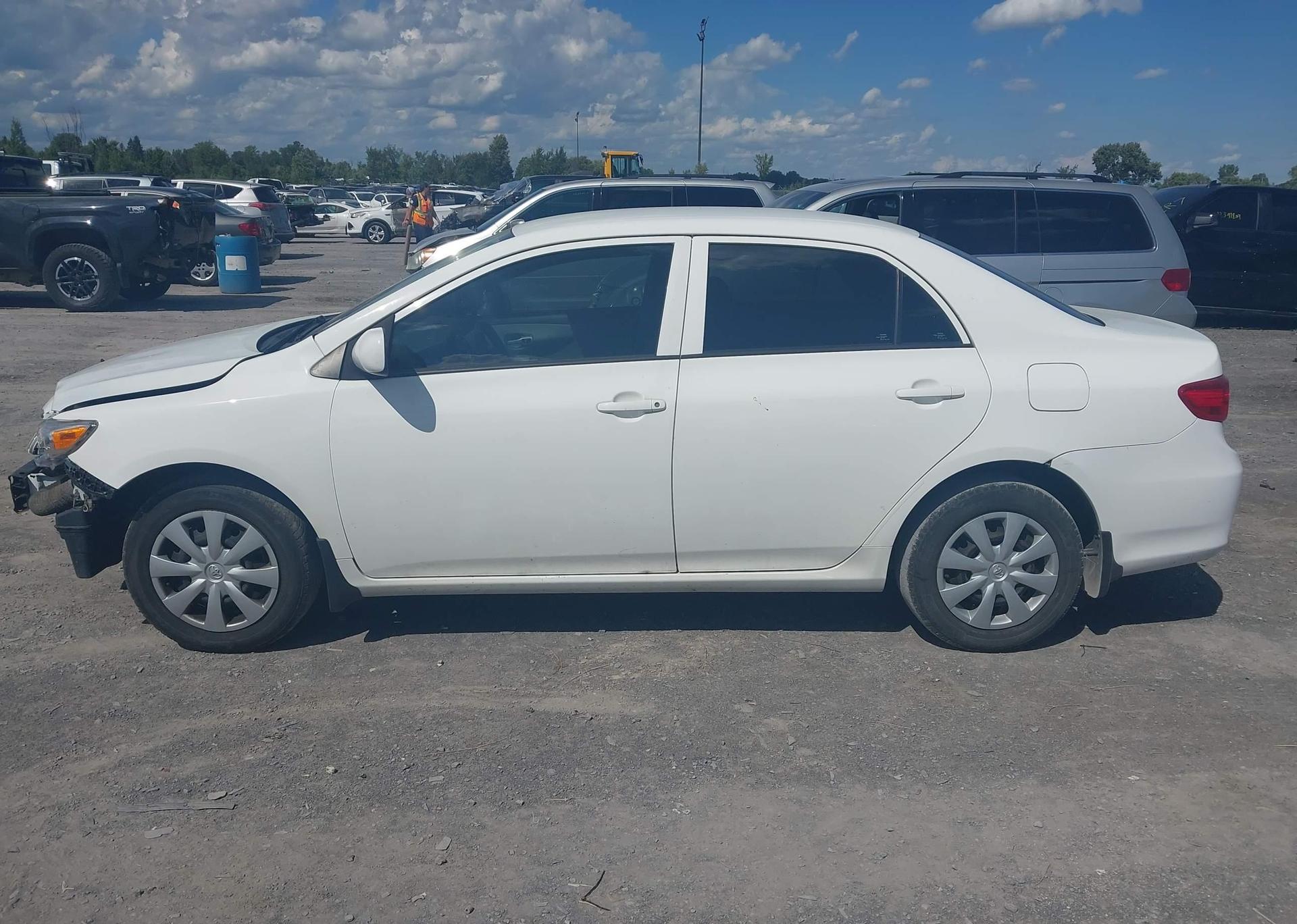 2013 TOYOTA COROLLA CE