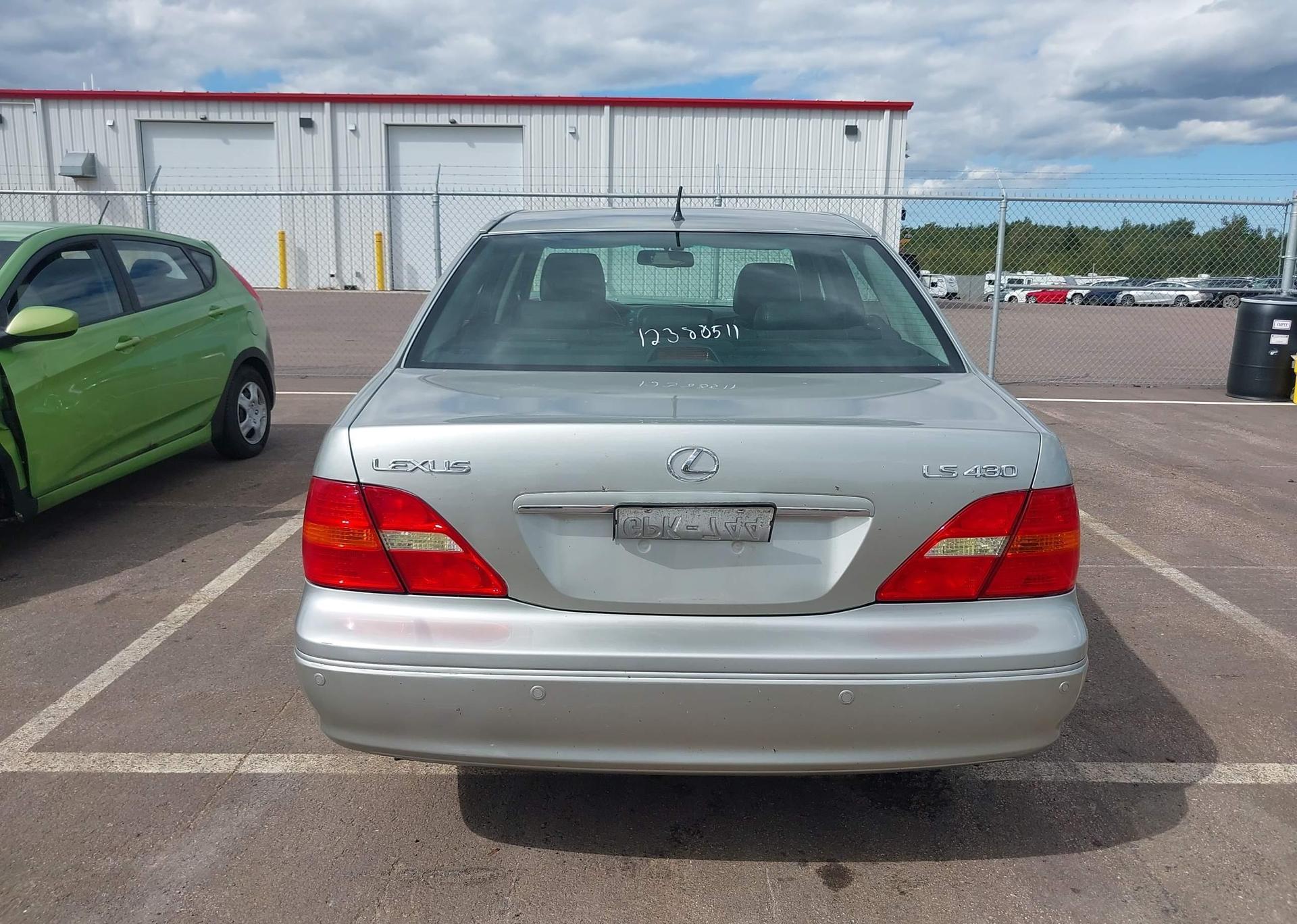 2002 LEXUS LS 430