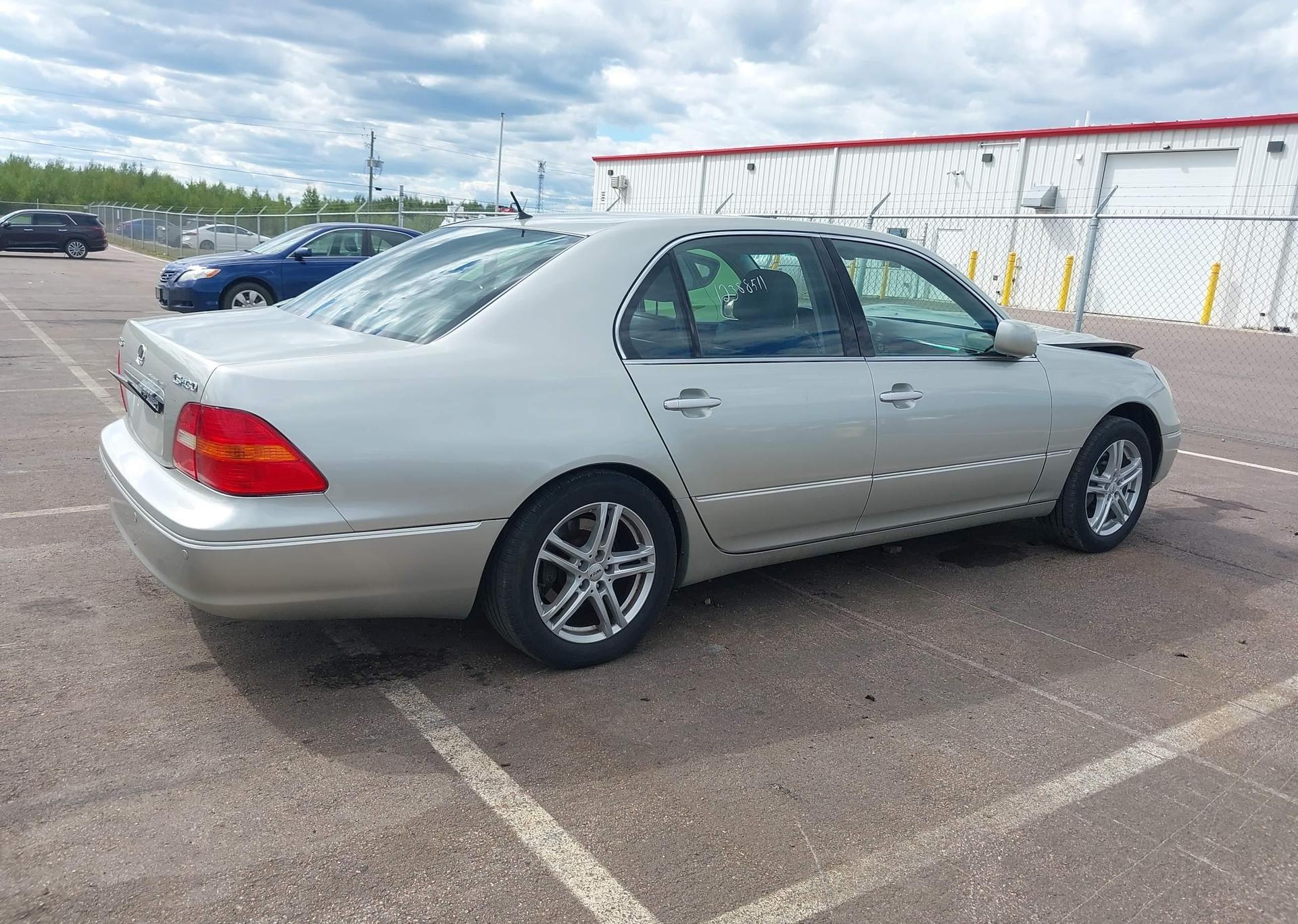 2002 LEXUS LS 430