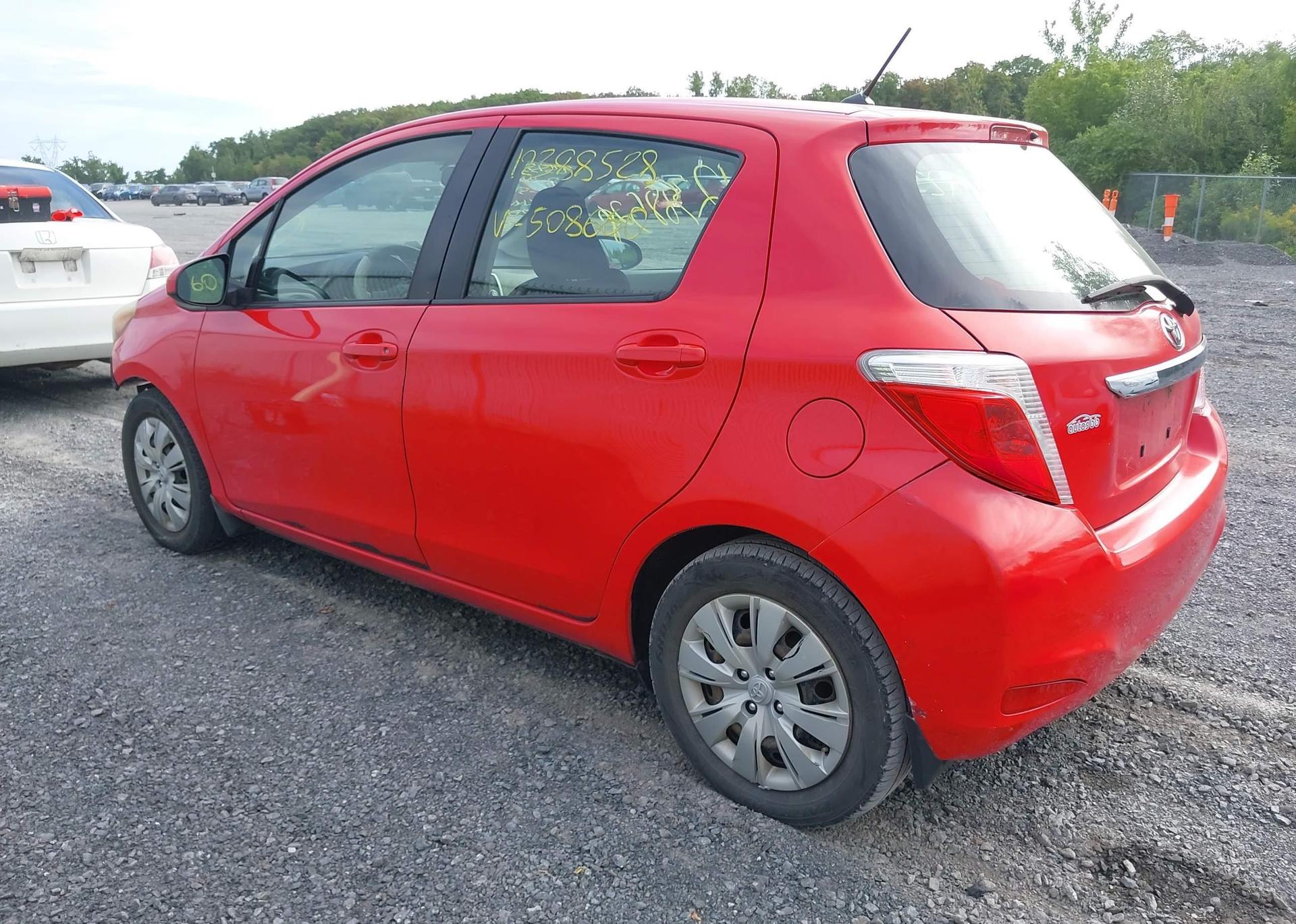 2012 TOYOTA YARIS