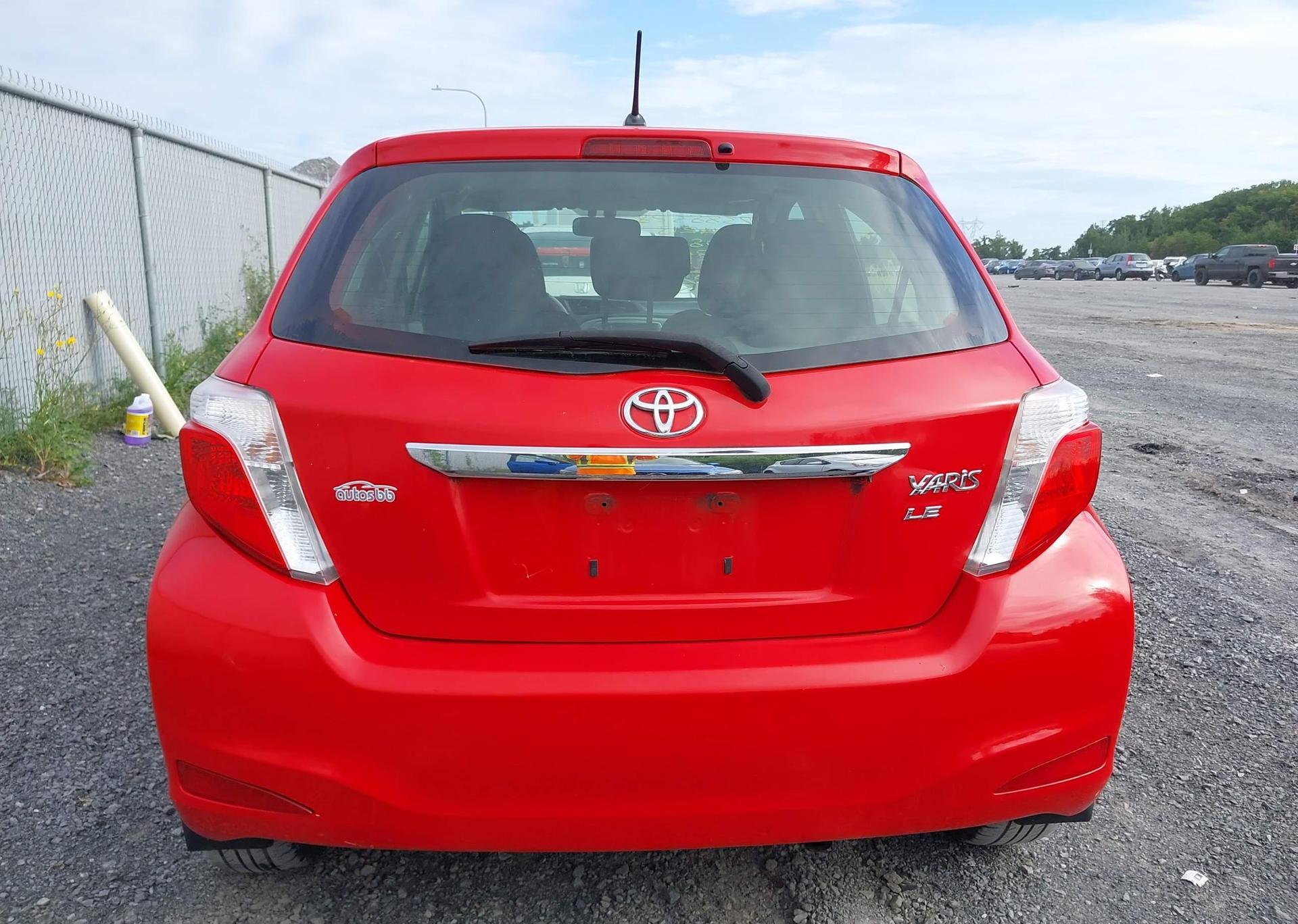 2012 TOYOTA YARIS