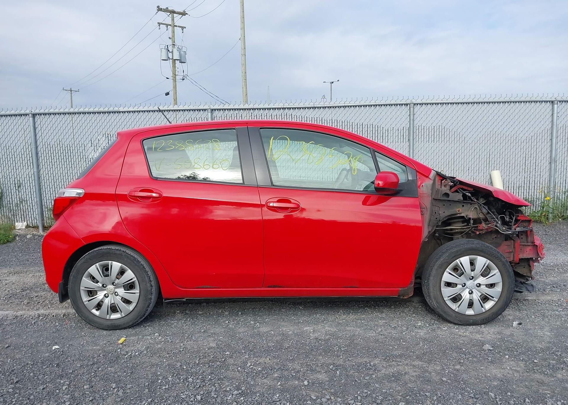 2012 TOYOTA YARIS