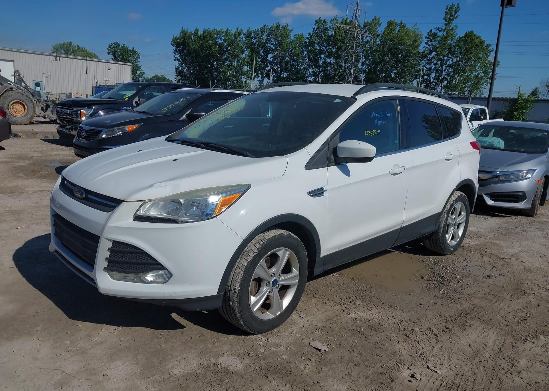 2016 FORD ESCAPE SE