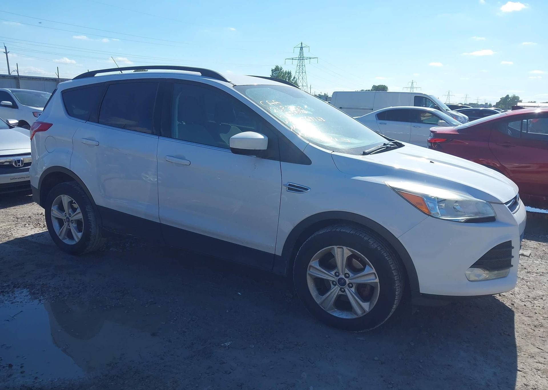 2016 FORD ESCAPE SE