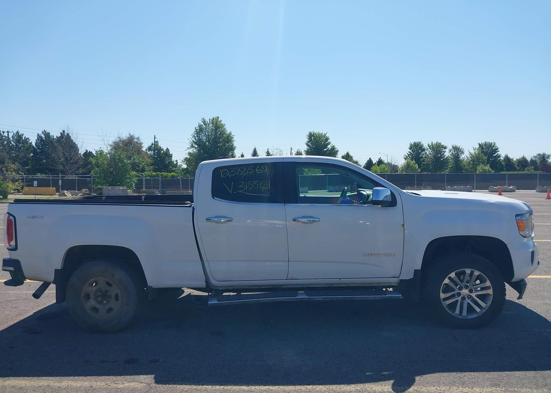 2017 GMC CANYON SLT