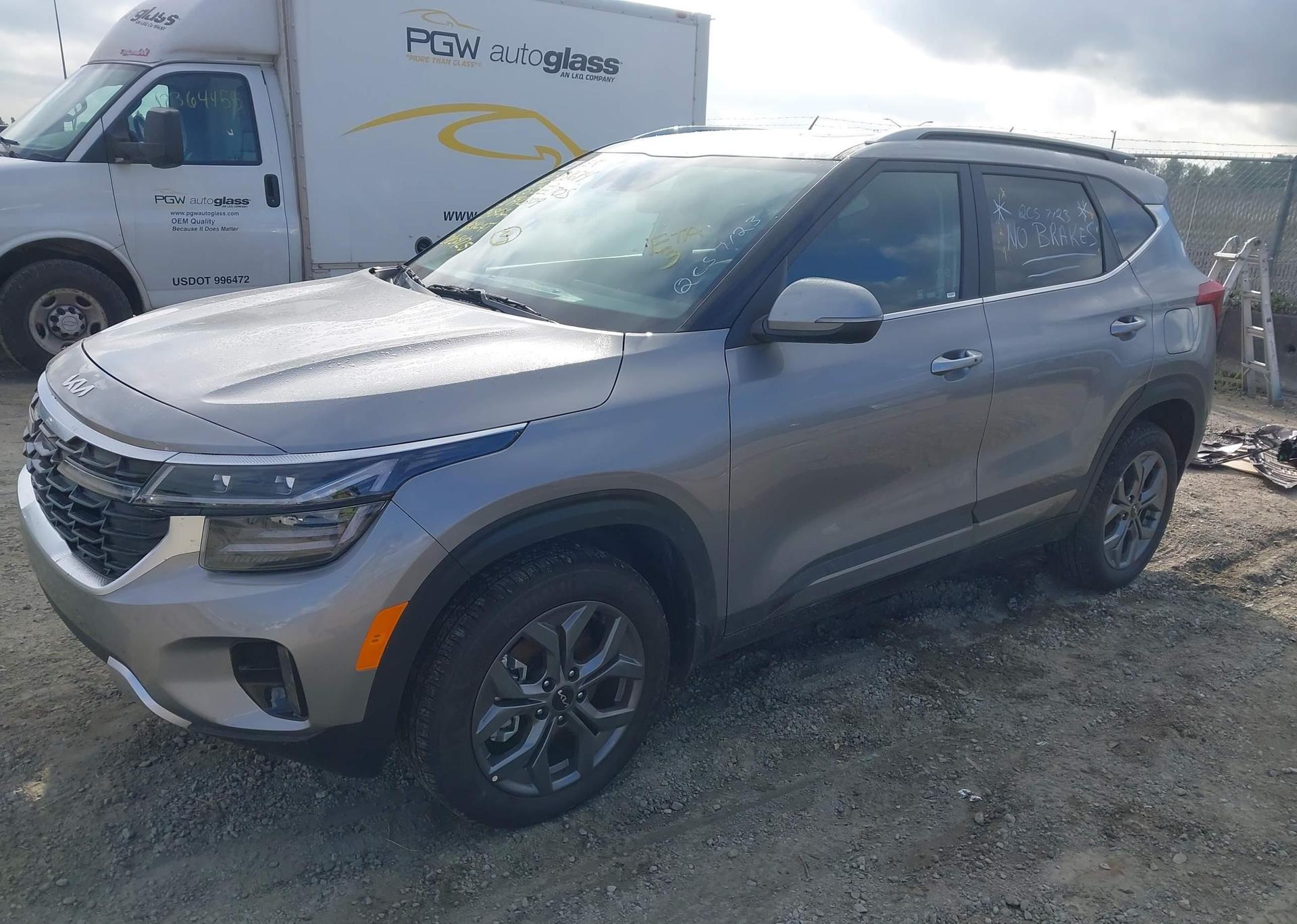 2025 KIA SELTOS S