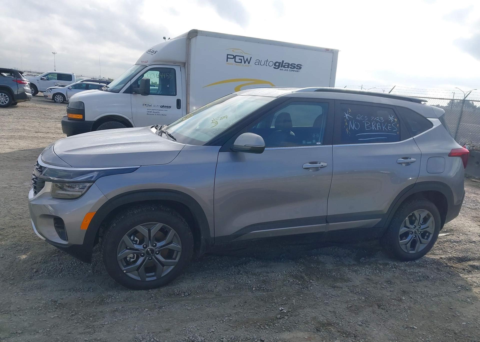 2025 KIA SELTOS S