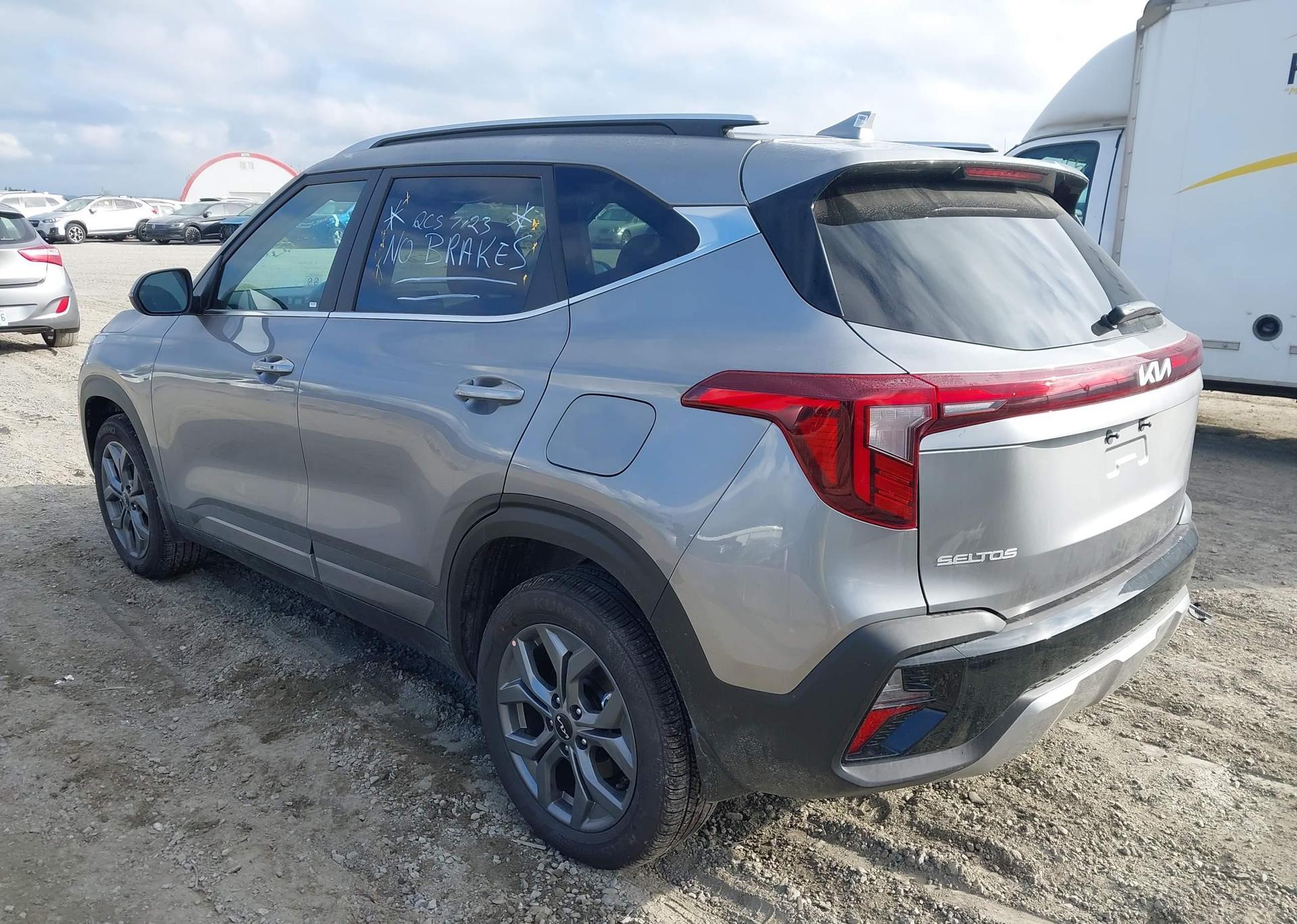 2025 KIA SELTOS S