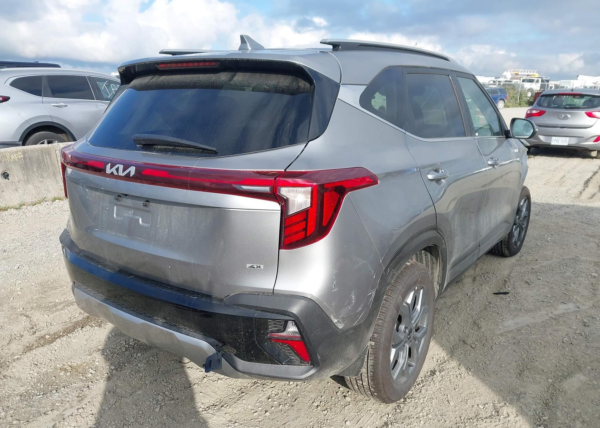 2025 KIA SELTOS S