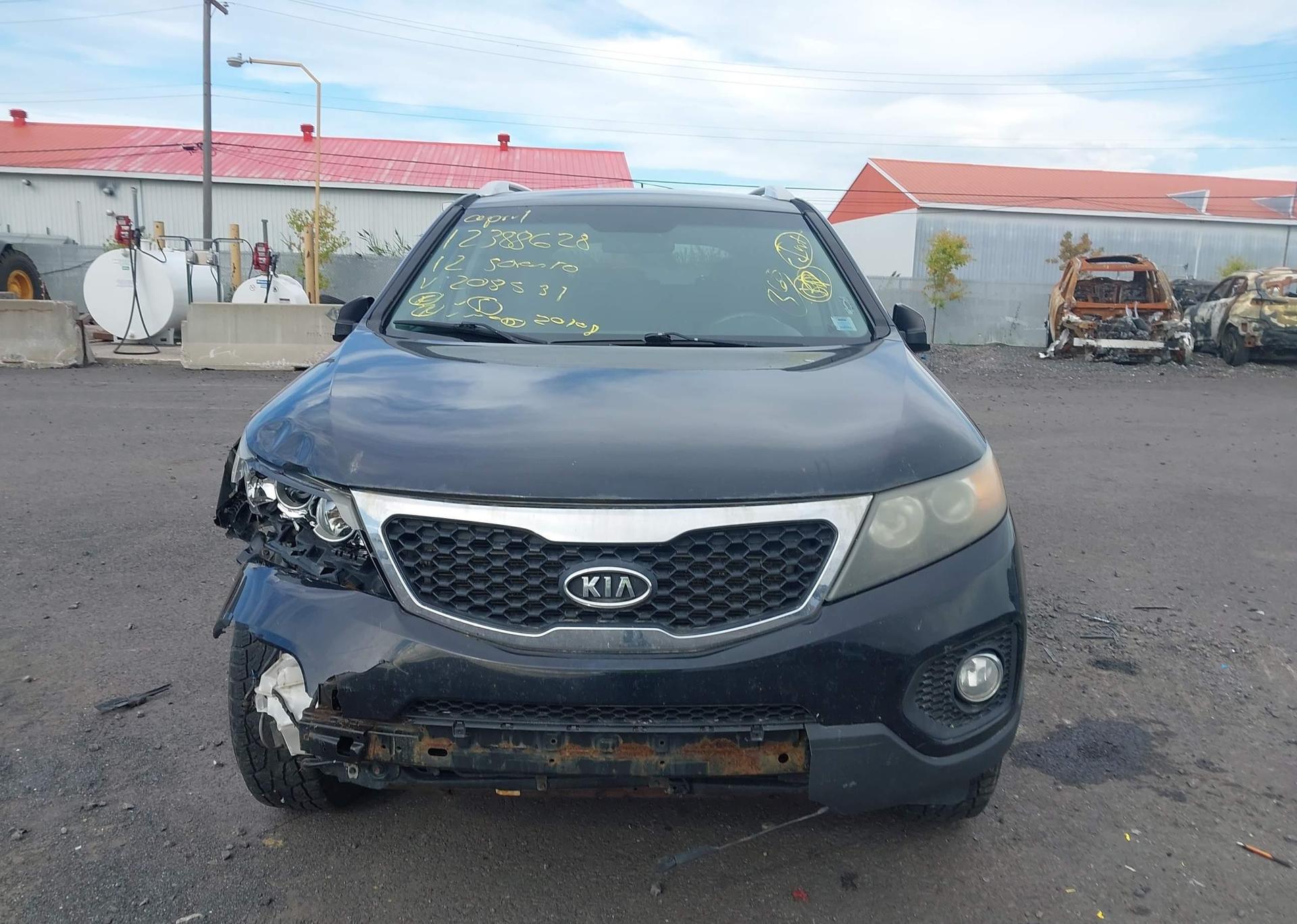 2012 KIA SORENTO LX