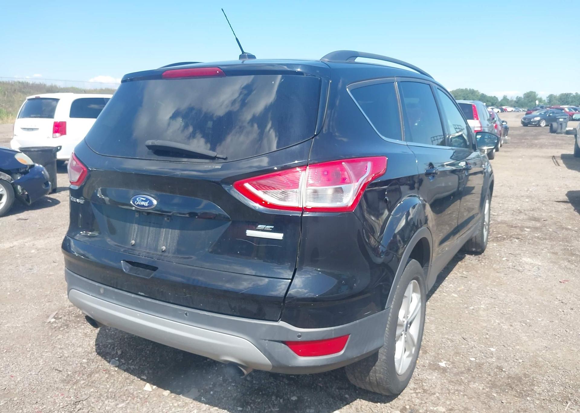 2016 FORD ESCAPE SE