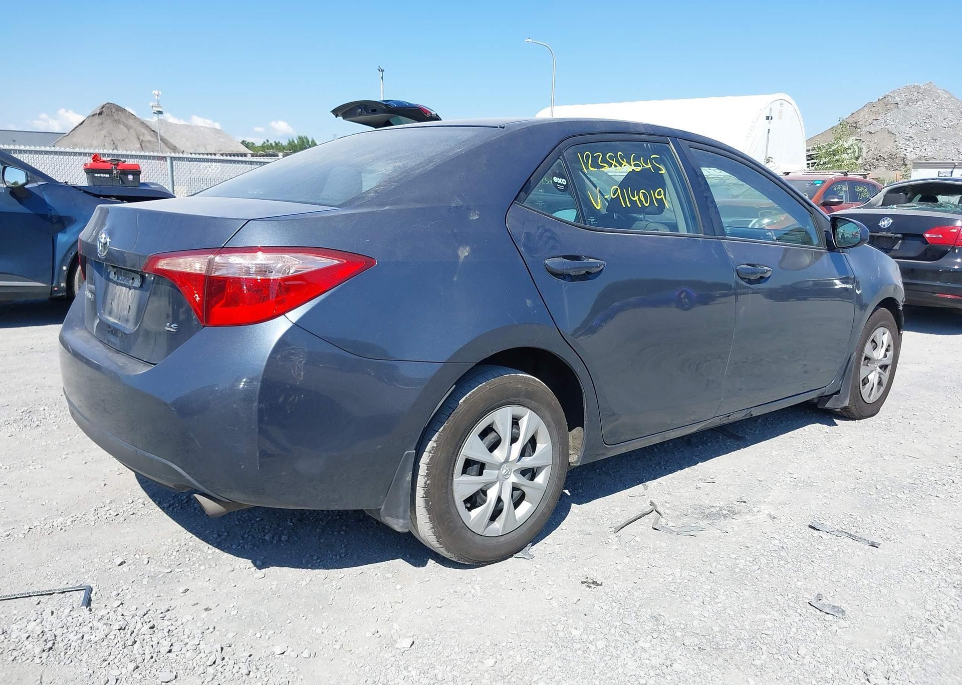 2017 TOYOTA COROLLA
