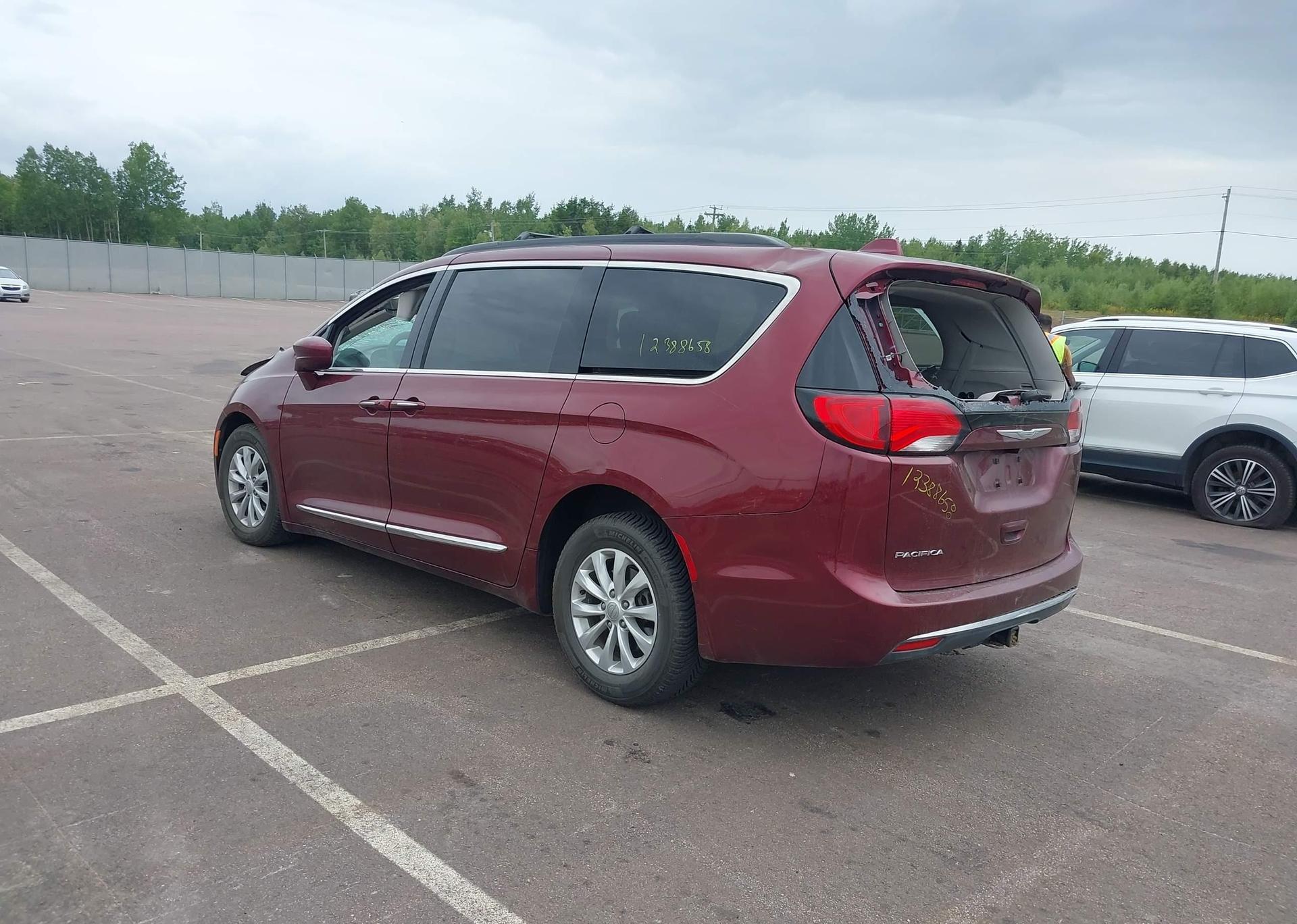 2017 CHRYSLER PACIFICA TOURING L