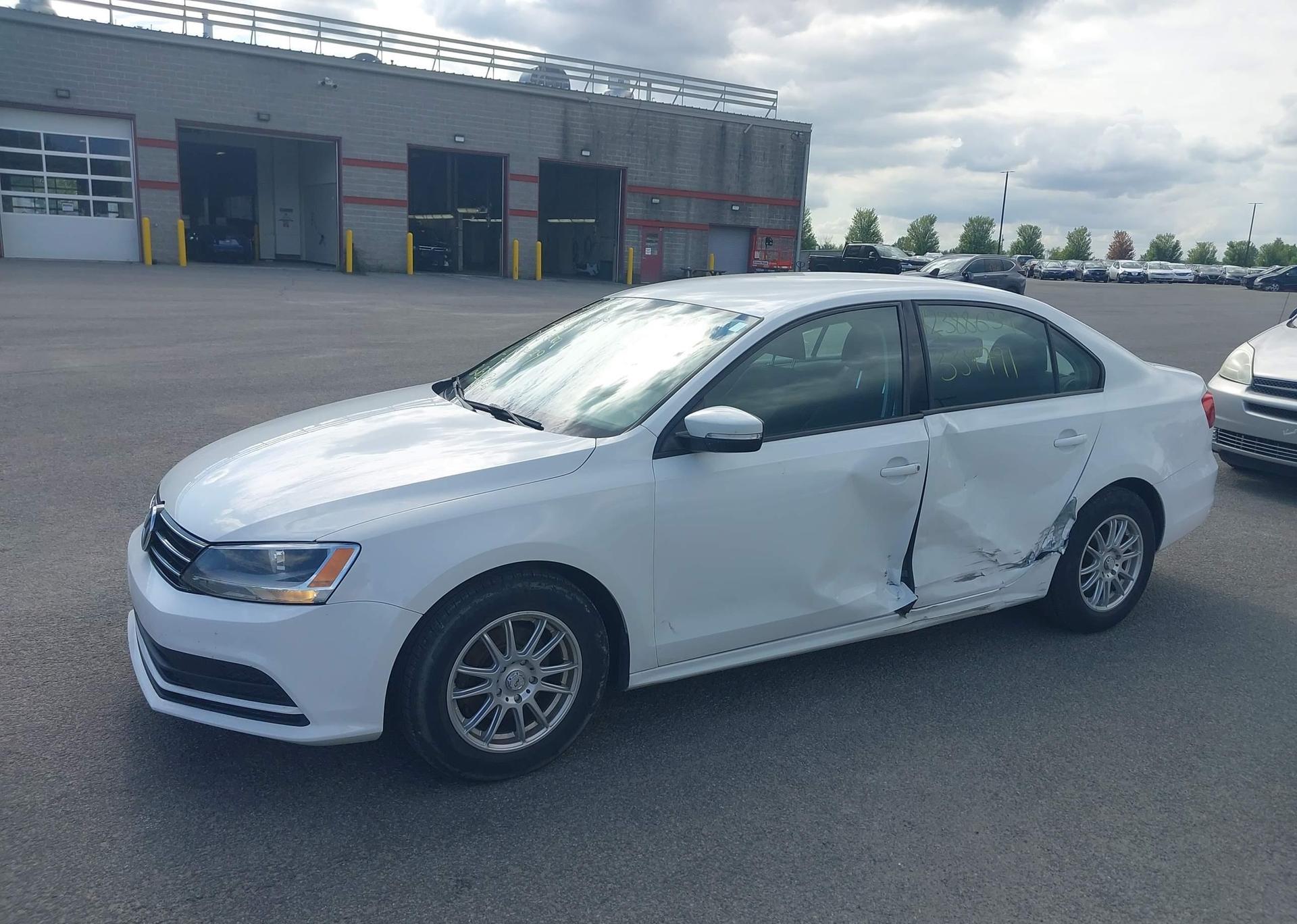 2015 VOLKSWAGEN JETTA