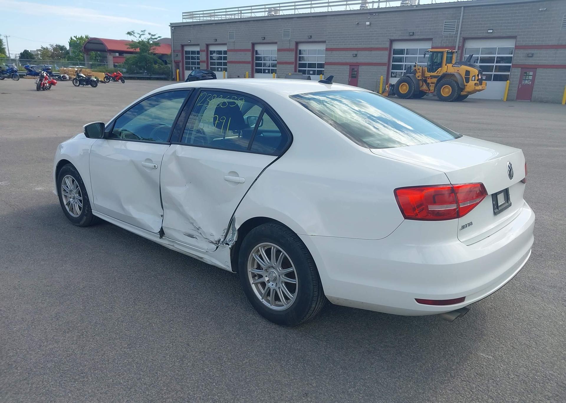 2015 VOLKSWAGEN JETTA