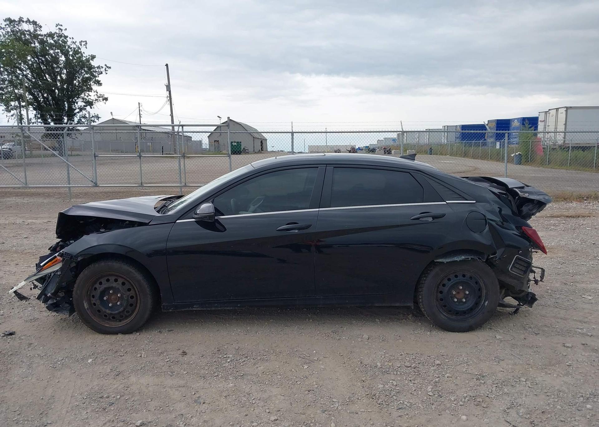 2022 HYUNDAI ELANTRA ULTIMATE IVT