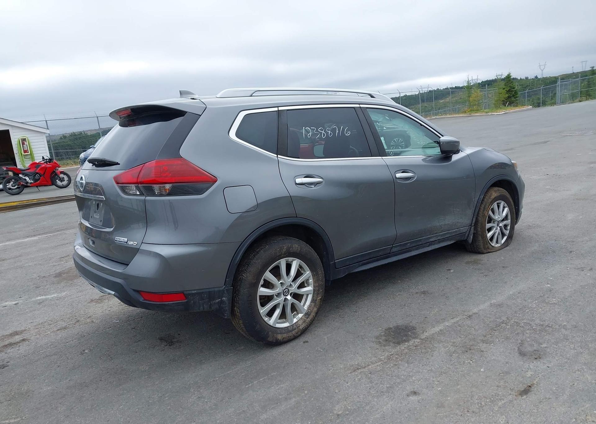 2019 NISSAN ROGUE S