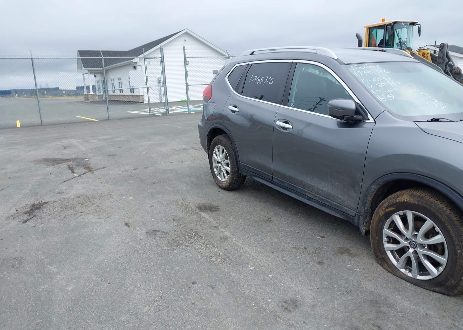2019 NISSAN ROGUE S