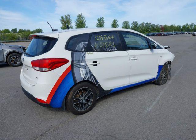 2015 KIA RONDO LX