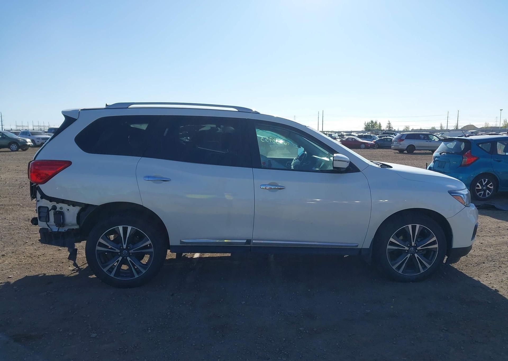 2017 NISSAN PATHFINDER S
