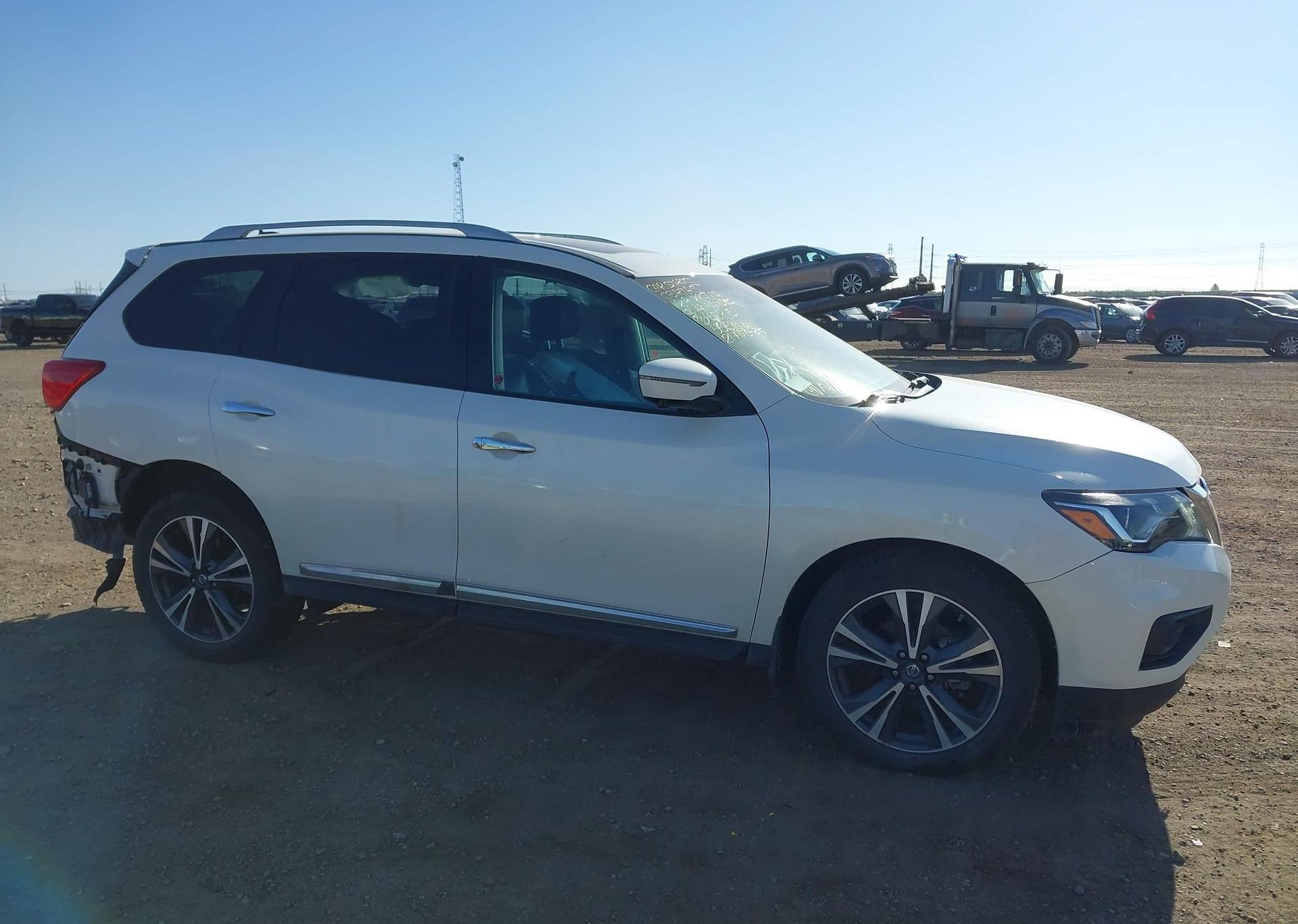 2017 NISSAN PATHFINDER S