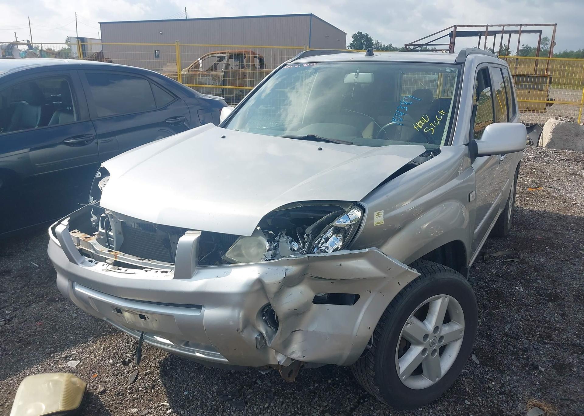 2005 NISSAN X-TRAIL XE
