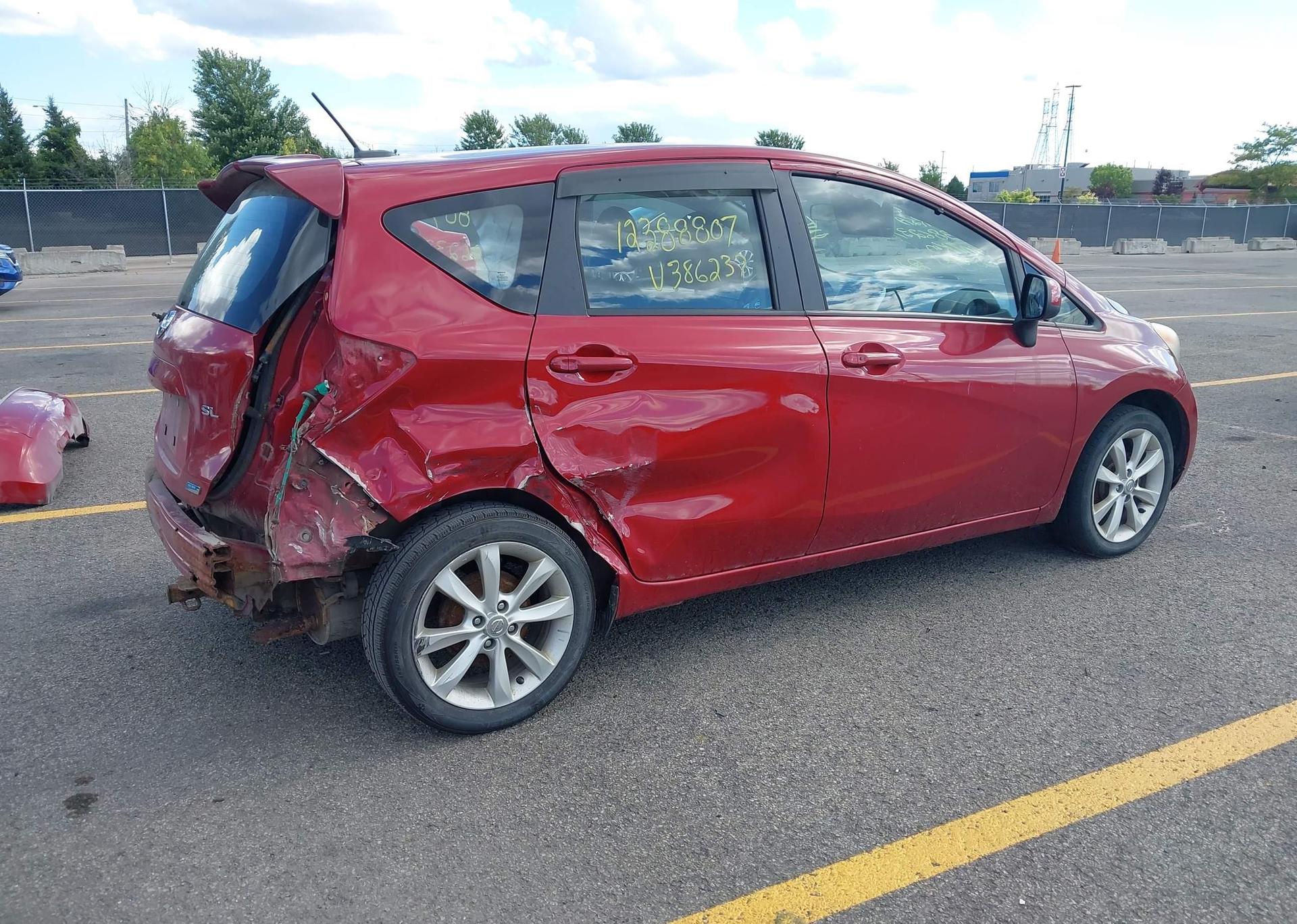 2014 NISSAN VERSA