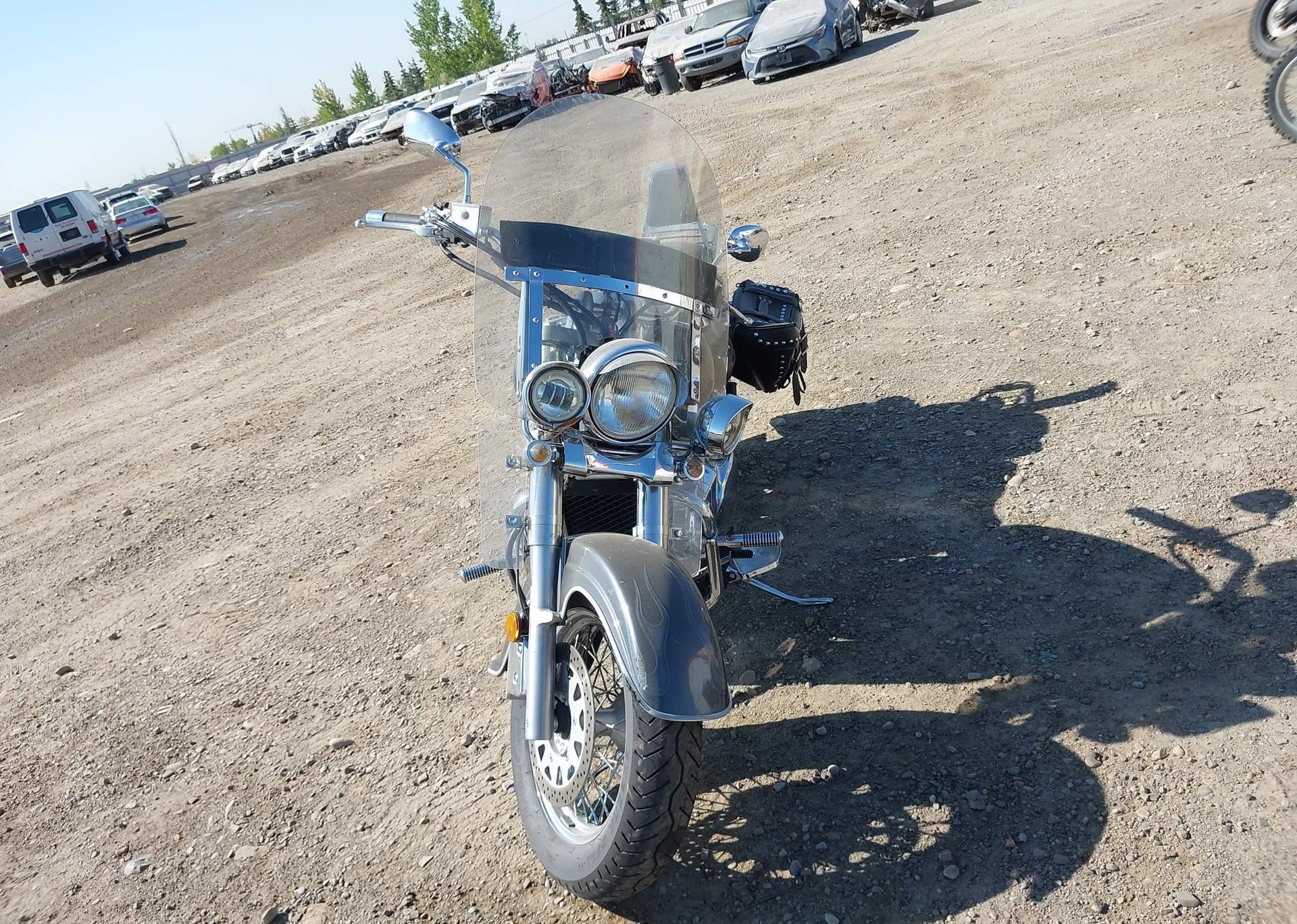 2004 SUZUKI VL800