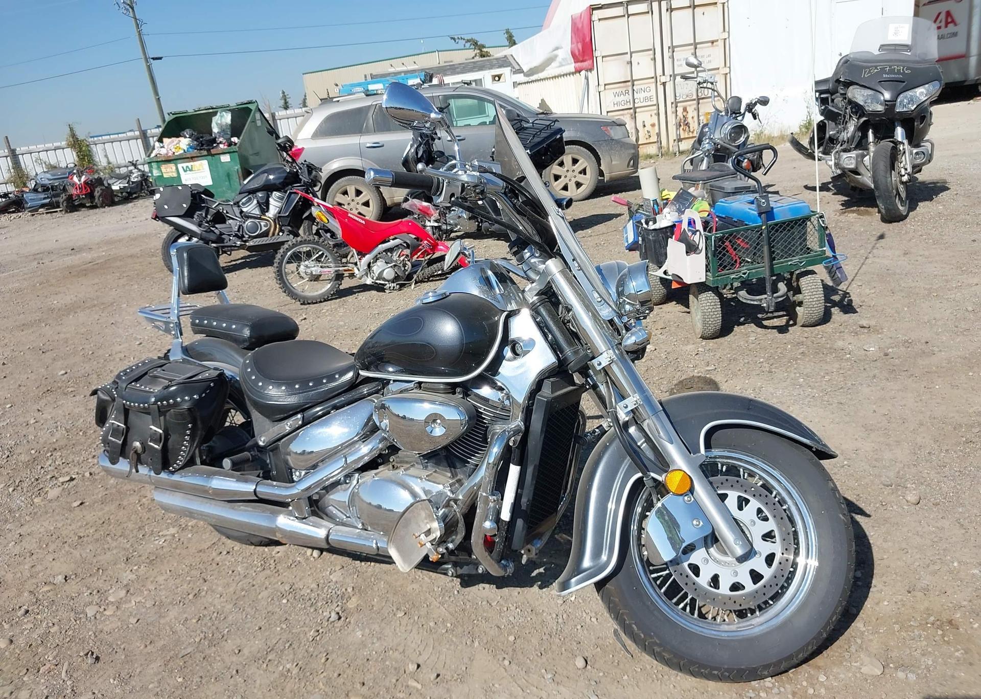 2004 SUZUKI VL800