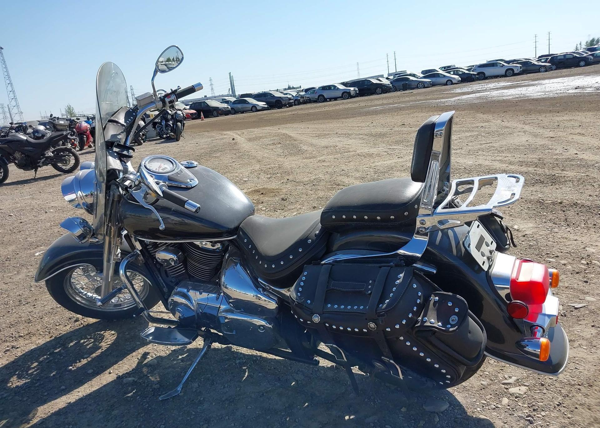 2004 SUZUKI VL800